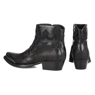 Black Cowboy Boots With Rivets