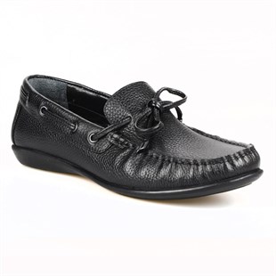 Siyah Deri Fiyonklu Kadın Loafer