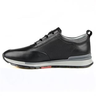 FootCourt Black Men Sneakers