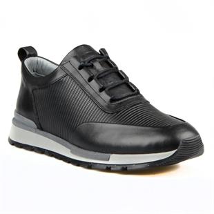FootCourt Black Men Sneakers