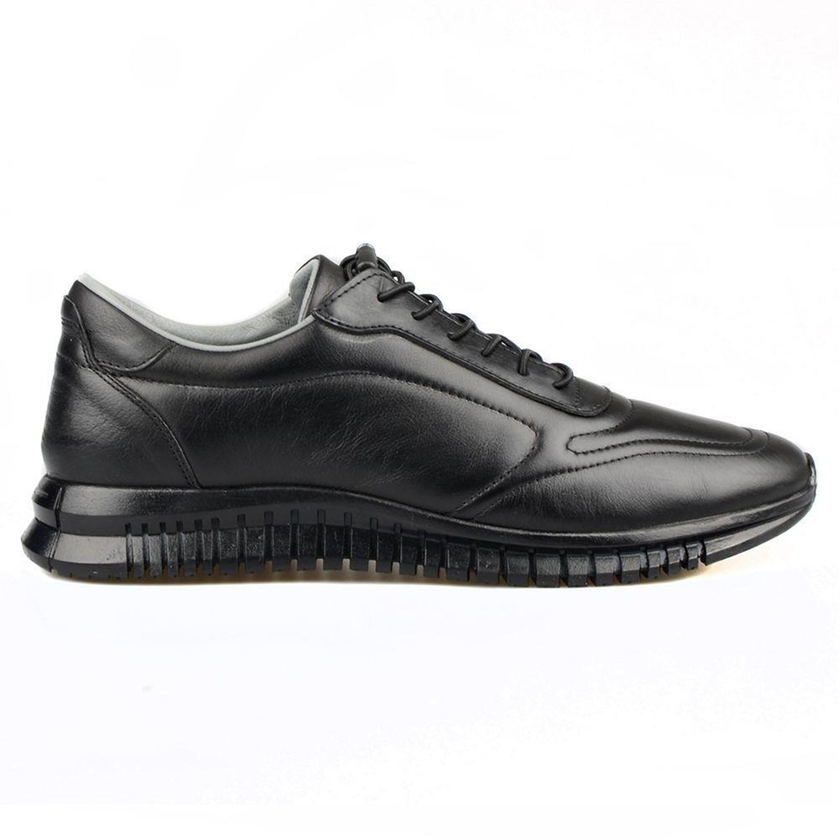 FootCourt Black Men Sneakers