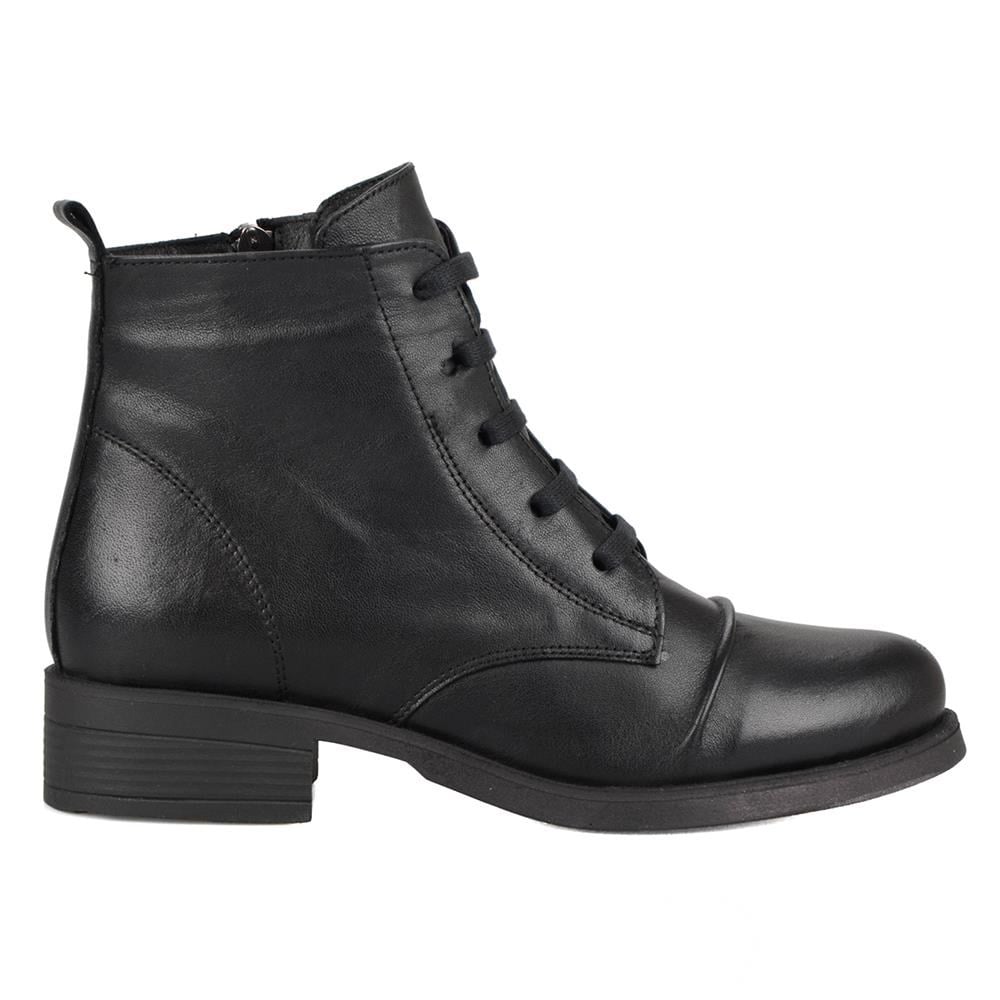 FootCourt Black Women's Boots