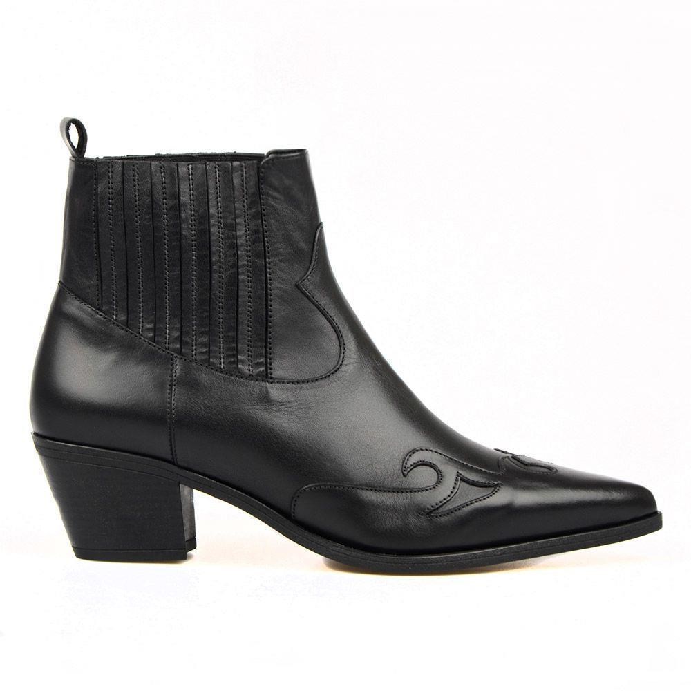 FootCourt Cowboy Boots Black