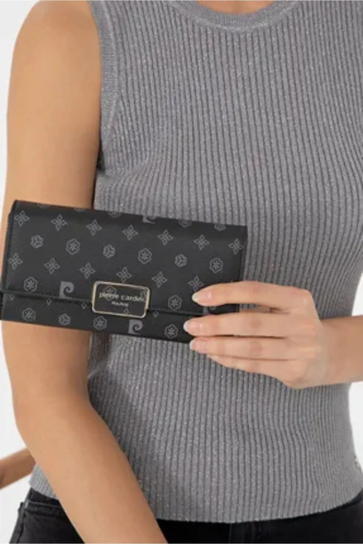 Pierre Cardin Kadın Cüzdan Siyah – Deri, Şık Tasarım, Geniş Kart Bölmeli, Çok Gözlü 06PC24K2007