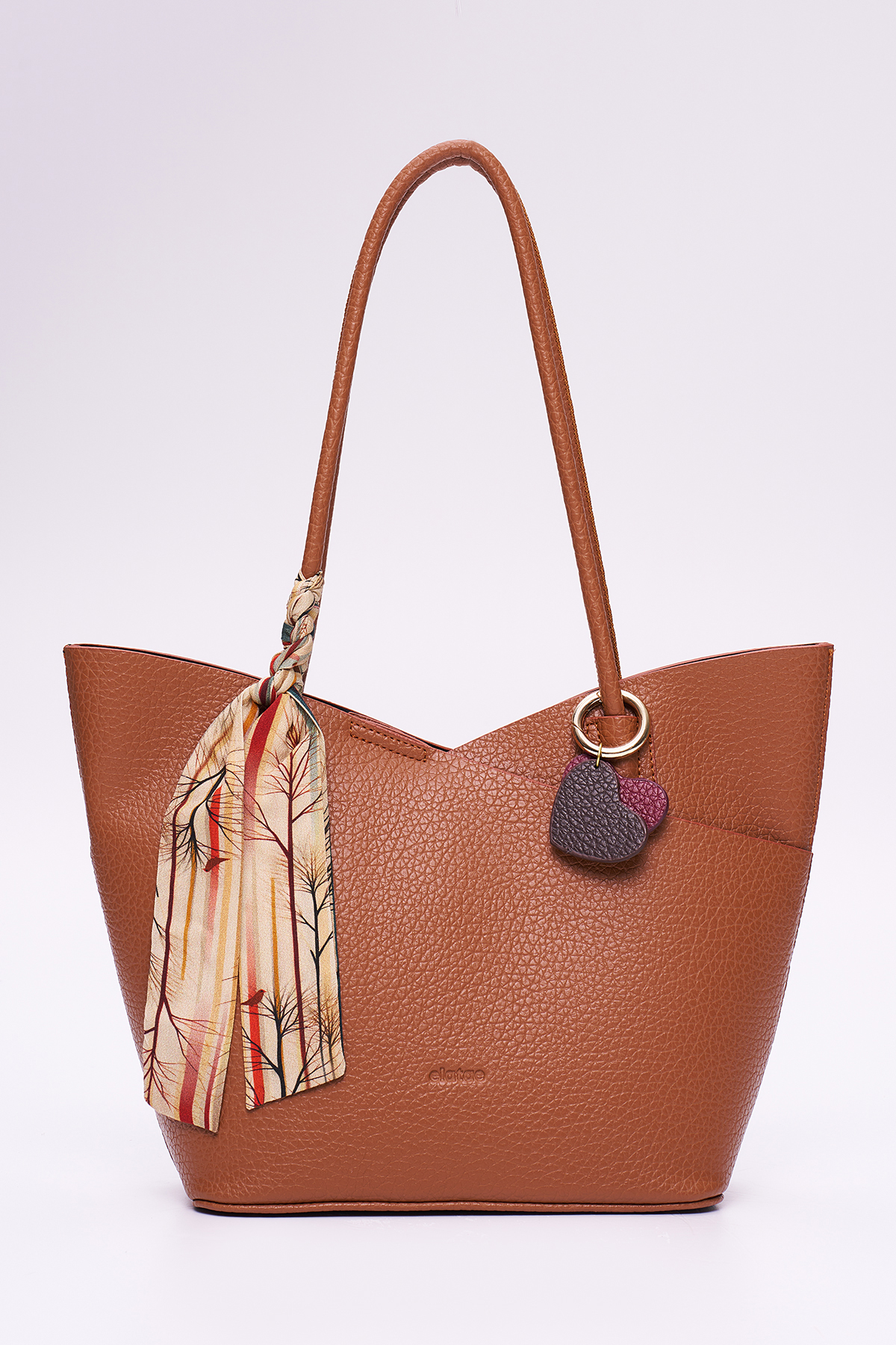 Elatae Tote Kadın Omuz Çantası Camel – Çapraz Çantasıyla, Kalpli Charm ve Şal Detaylı ELA2017