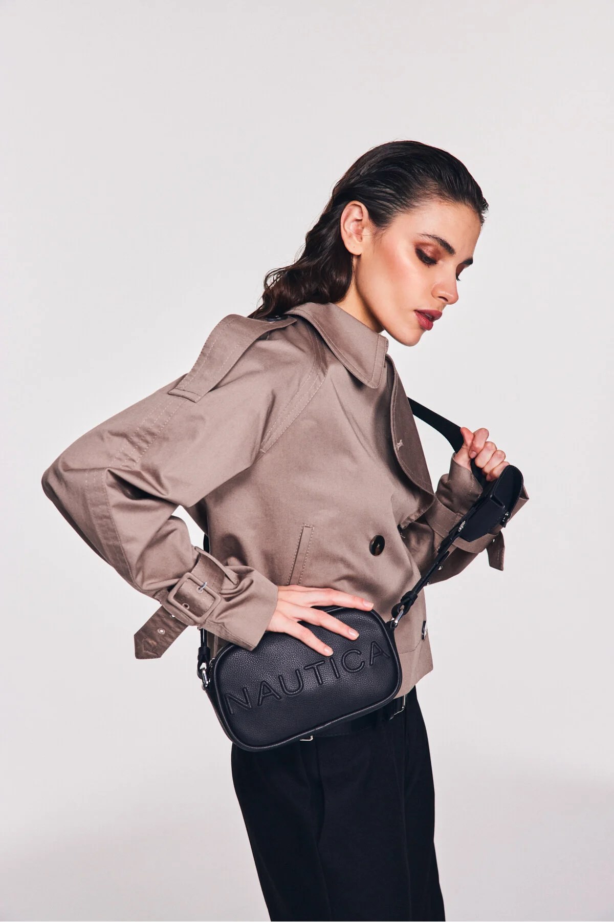Nautica Kadın Çapraz Postacı Çantası Siyah CN7596T – Günlük Şık Tasarım, Hafif ve Kullanışlı