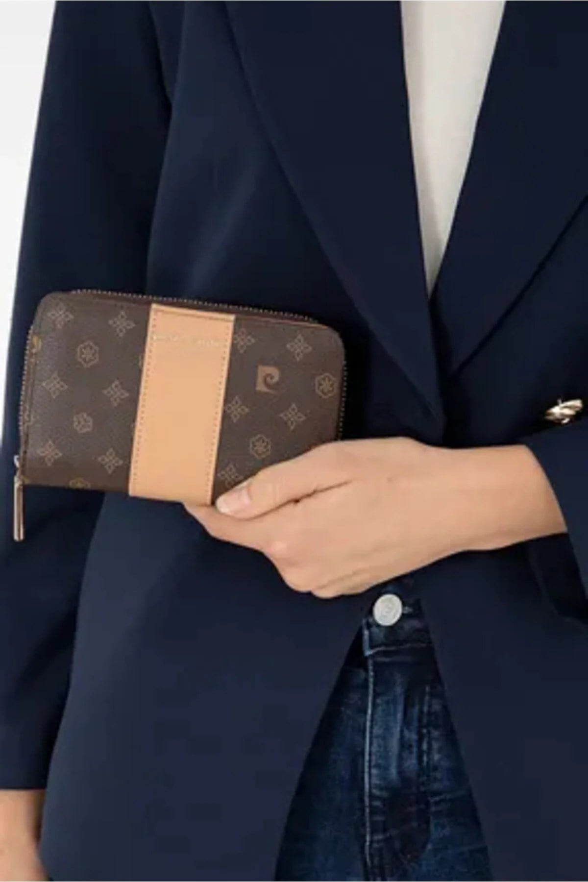 Pierre Cardin Kadın Cüzdan Kahve – Deri, Şık Tasarım, Geniş Kart Bölmeli, Fermuarlı 06PC24K5022