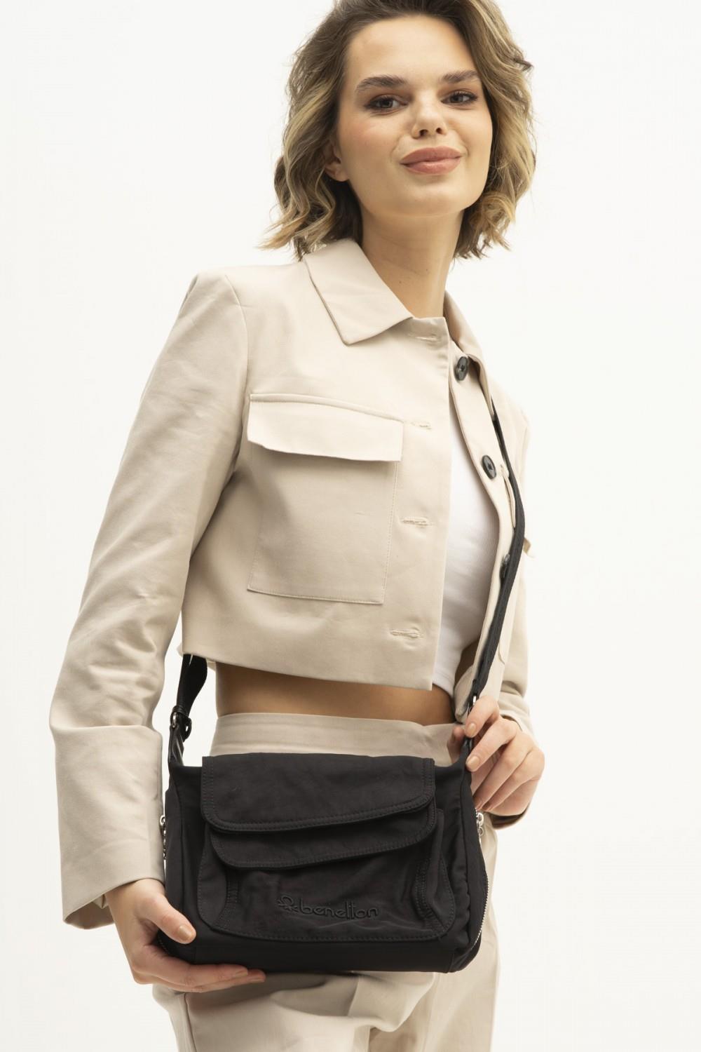 United Colors of Benetton Kadın Çapraz Çanta Siyah BNT1196