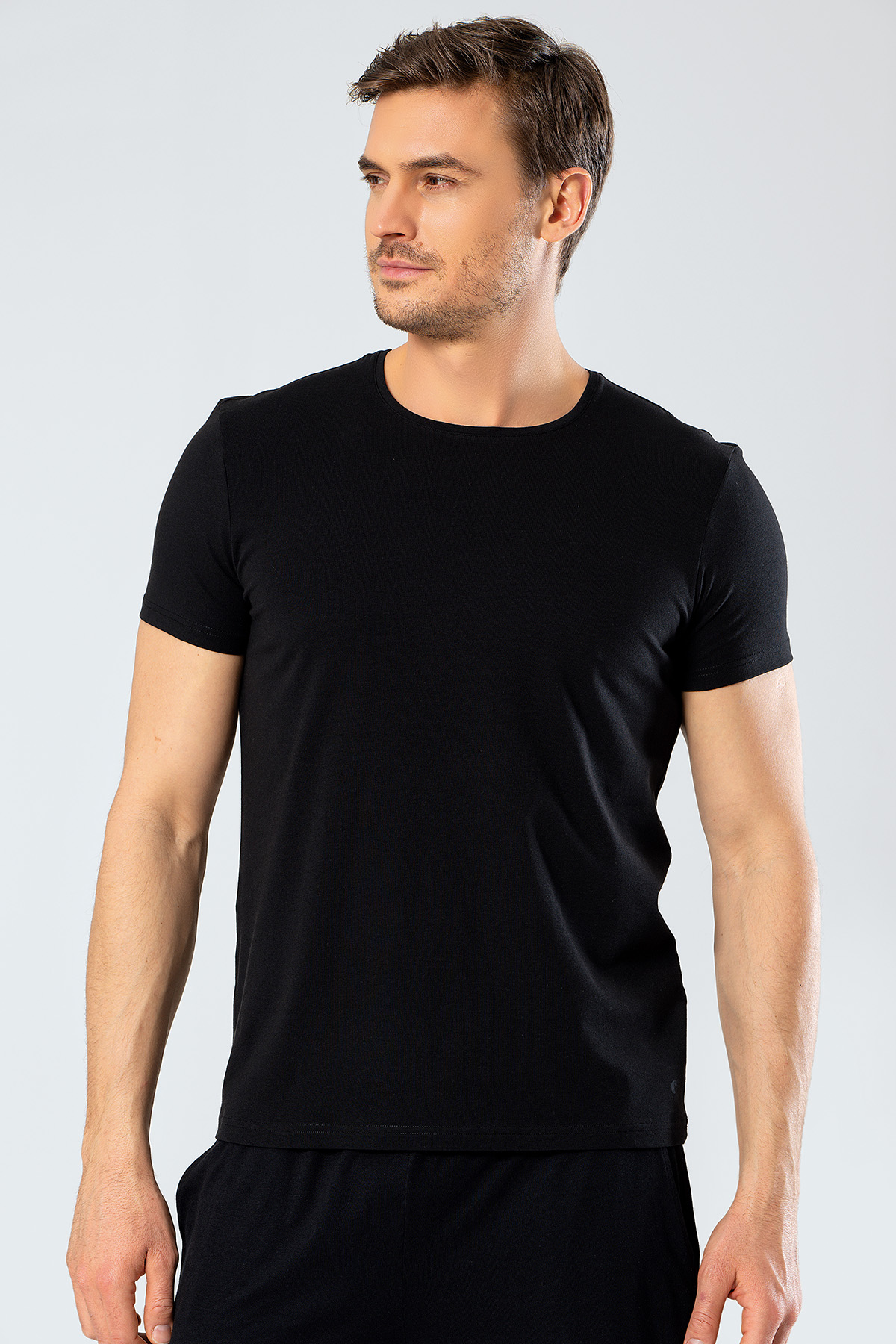 Cacharel 1331 O Yaka Kısa Kollu Erkek T-Shirt - Siyah