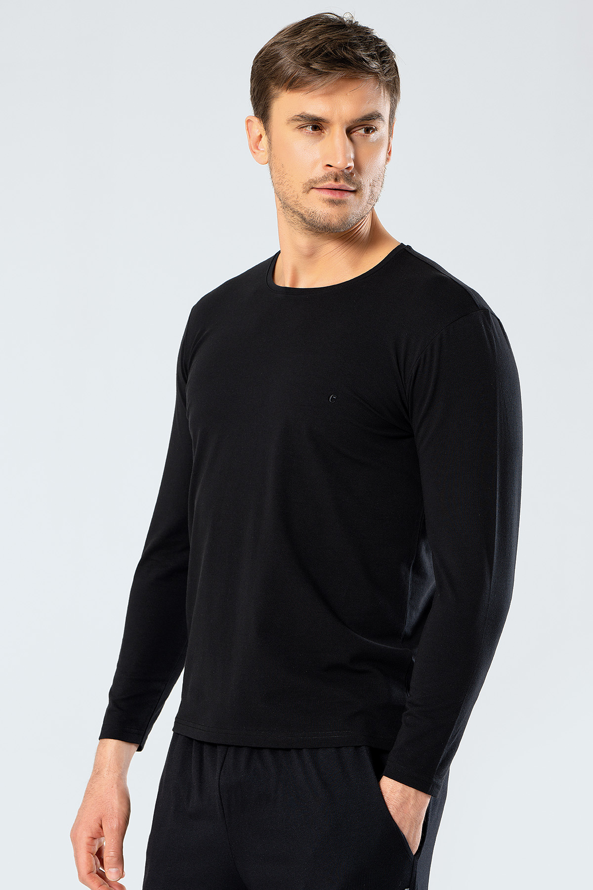 Cacharel 1333 Erkek O Yaka Uzun Kollu T-Shirt - Siyah