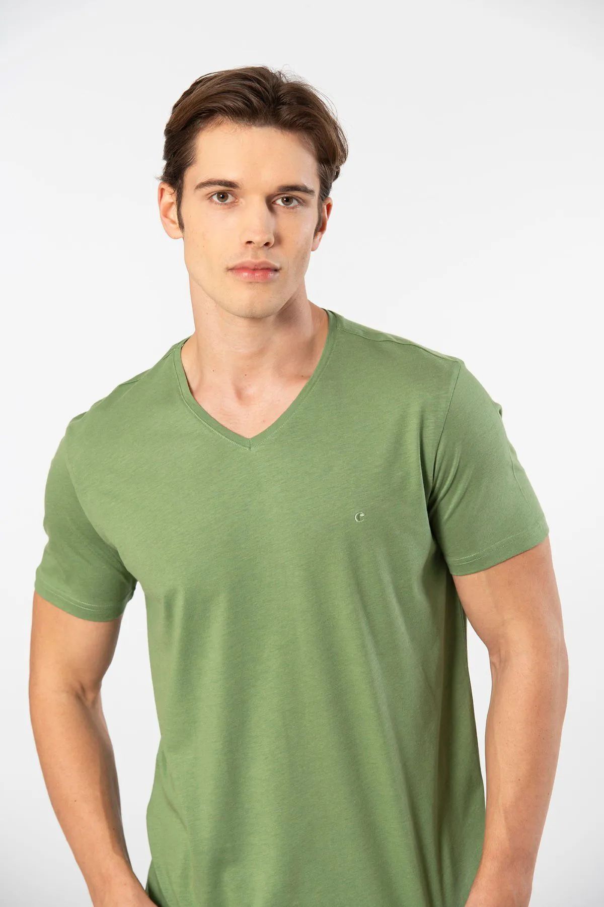 Cacharel 2170 Erkek Modal Pamuk V Yaka Kısa Kollu T-shirt-Yeşil