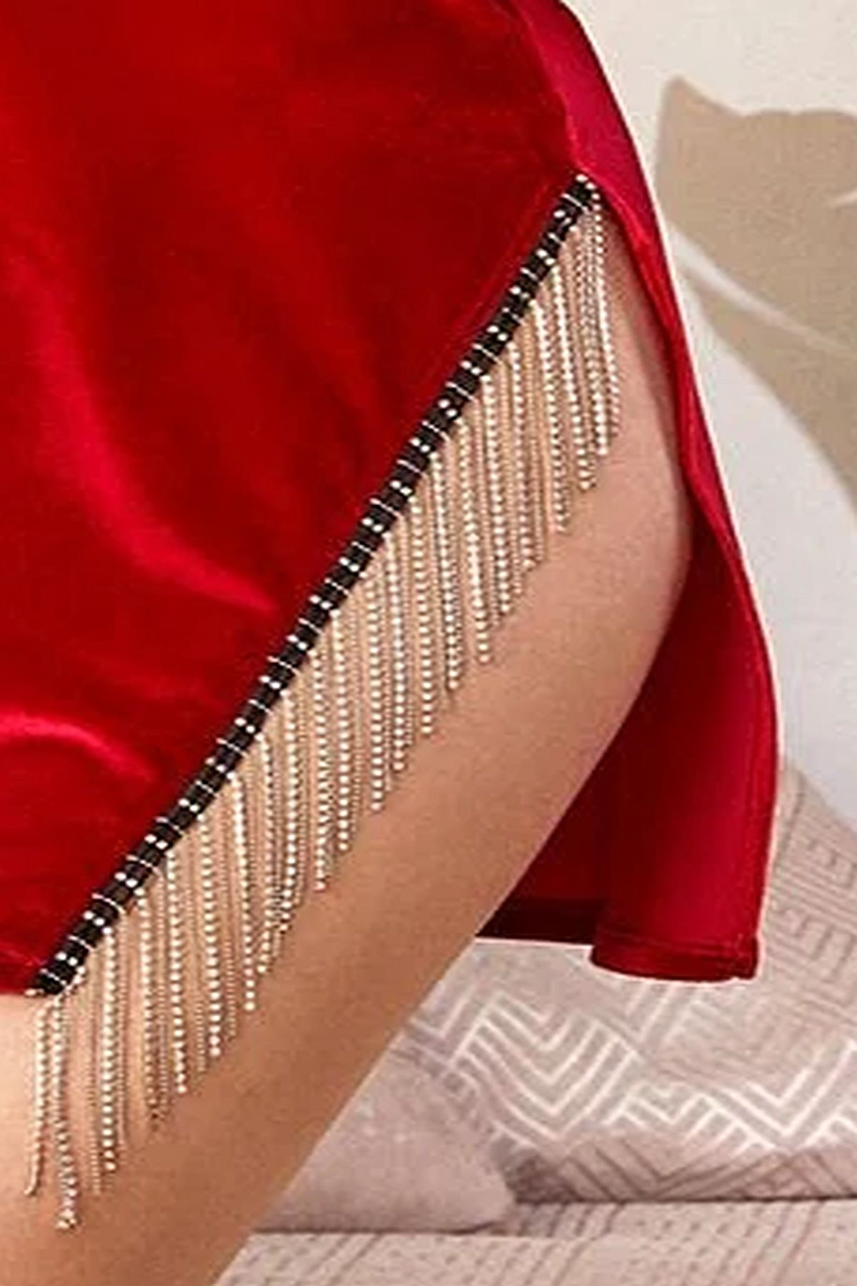 Cossy by Aqua 25033 Kadın Kadife Taş Askılı Yırtmaçlı Kruvaze Yaka Gecelik-Kırmızı