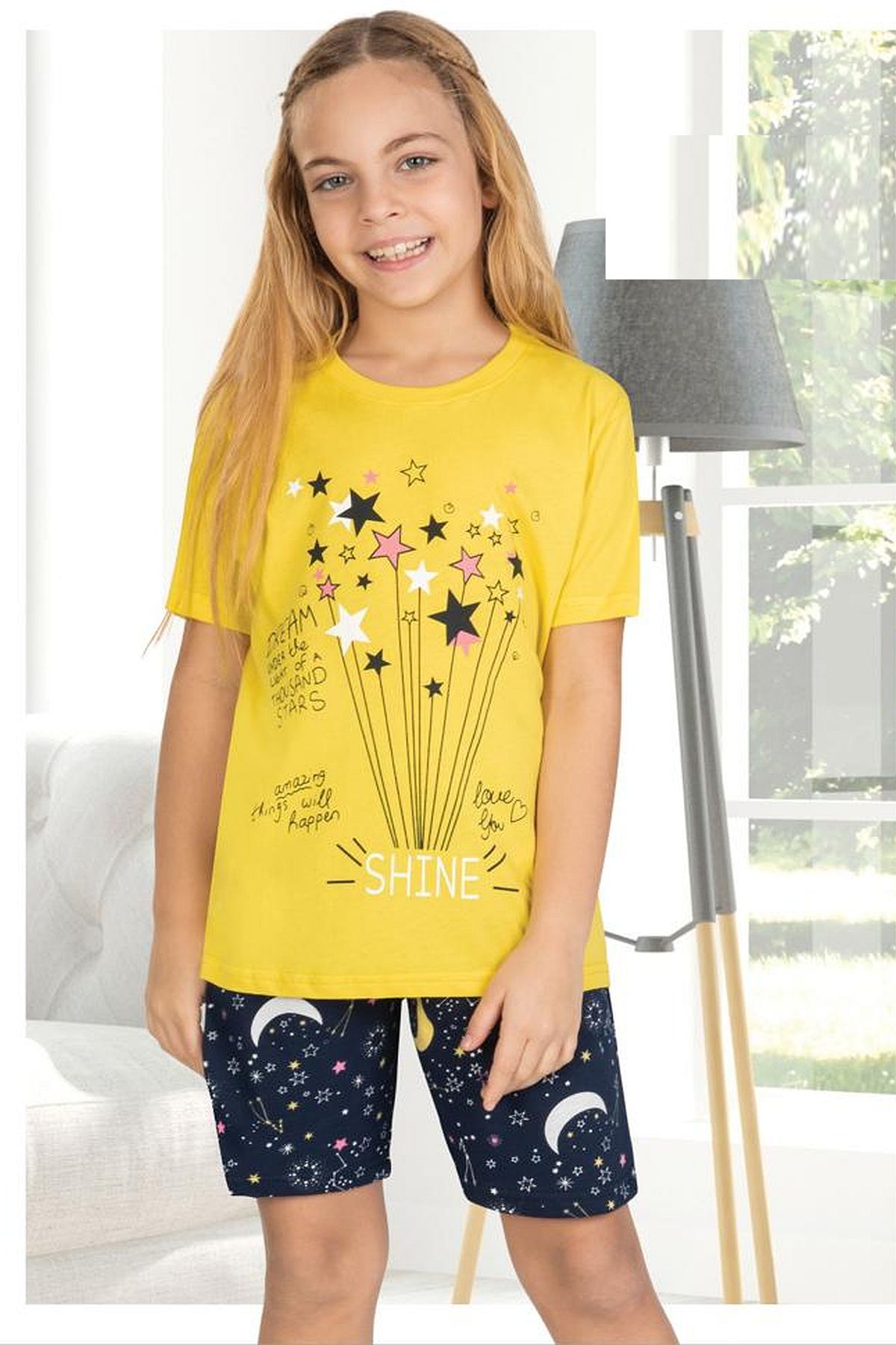 Uyku GiyimErsoy 865 Kız Çocuk Kısa Kollu Şortlu Pijama Takımı-Sarı | Pijamapazari.comErsoy 865 Kız Çocuk Kısa Kollu Şortlu Pijama Takımı-Sarı