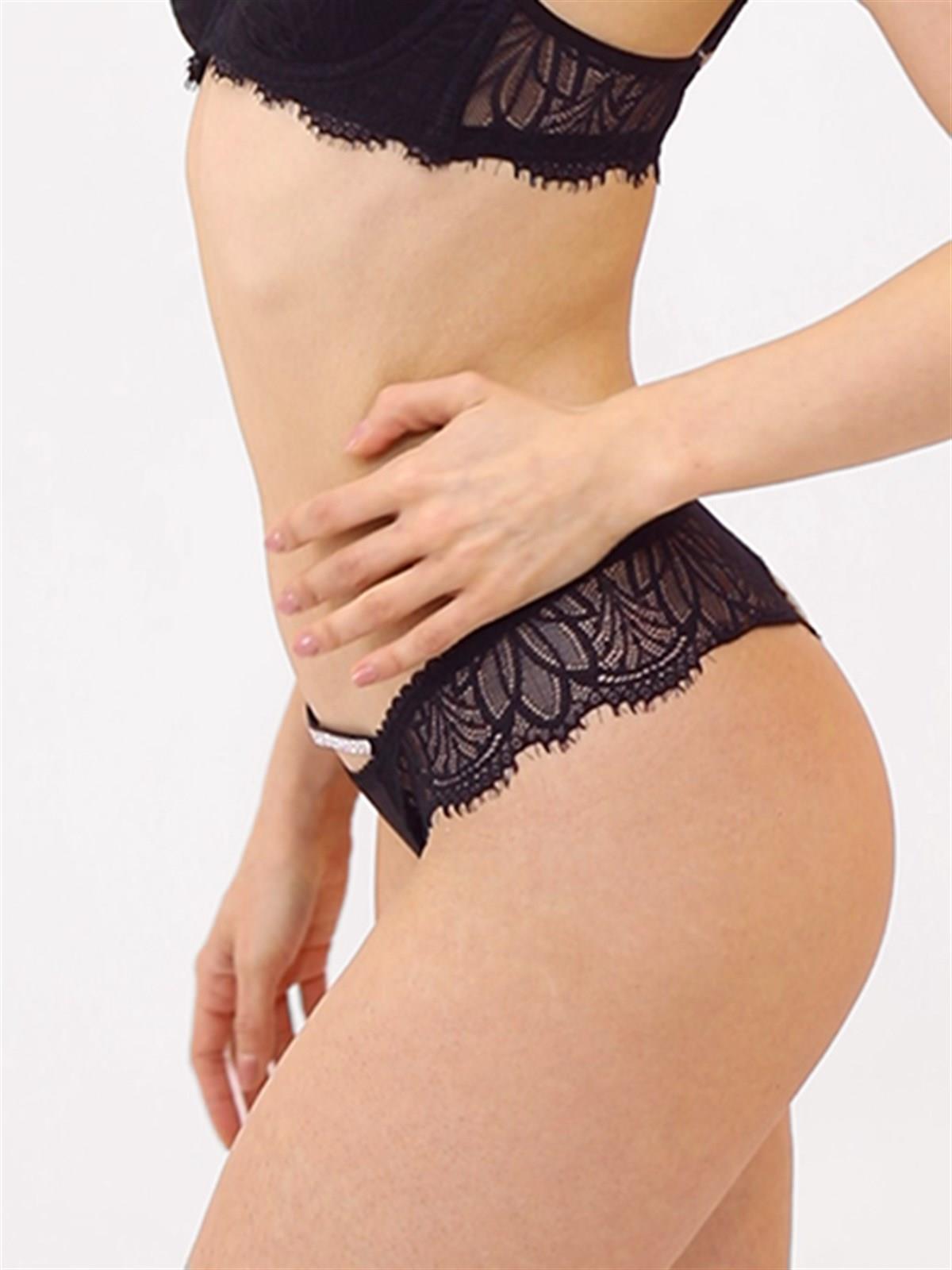 Magic Form 486 Kadın Beli Taşlı Arkası Dantelli Külot-Siyah