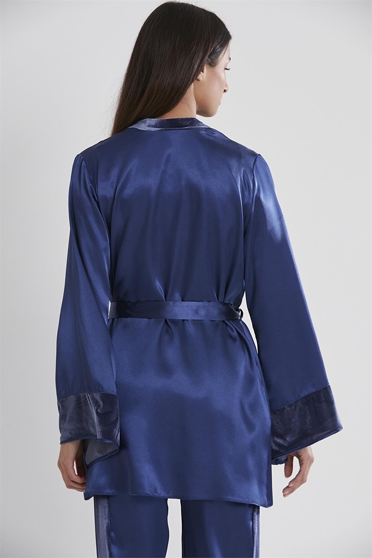Pierre Cardin 2040 Kadın Kadife Saten Sabahlıklı Pijama Takım-Lacivert