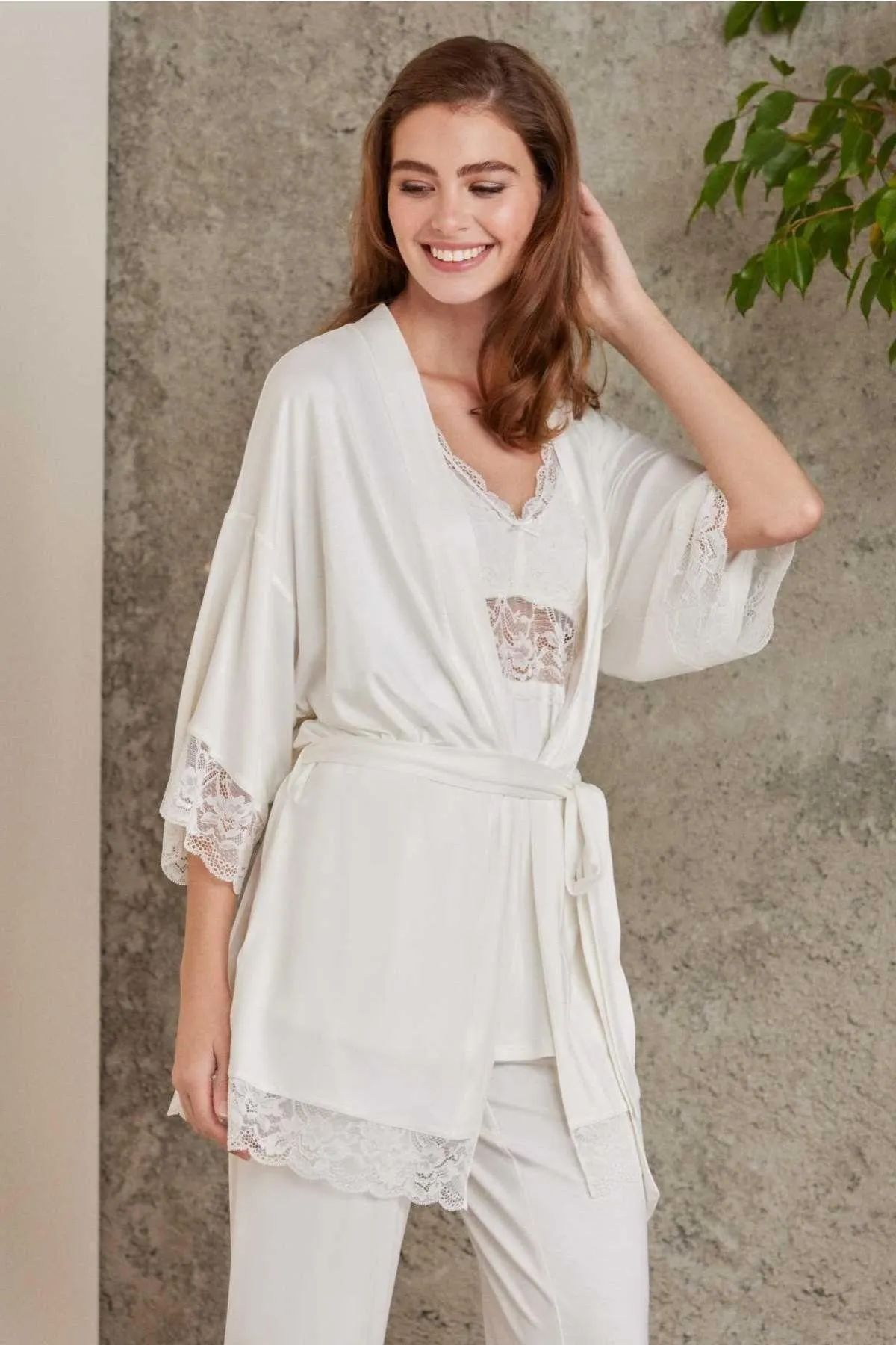 Pierre Cardin 2810 Kadın Dantelli Penye Sabahlıklı Pijama Takım-Ekru