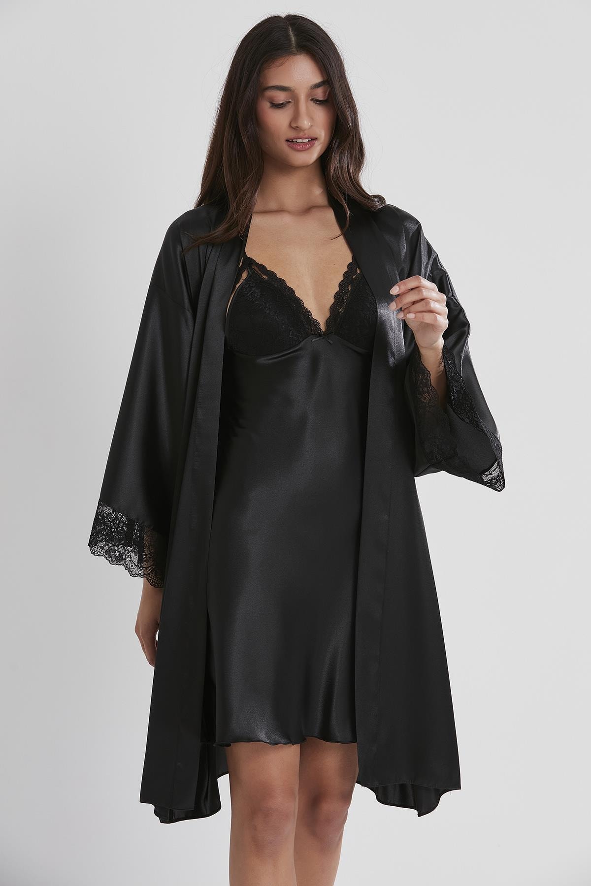 Pierre Cardin 4250 Kadın Saten Dantelli Gecelik&Sabahlık Takım - Siyah