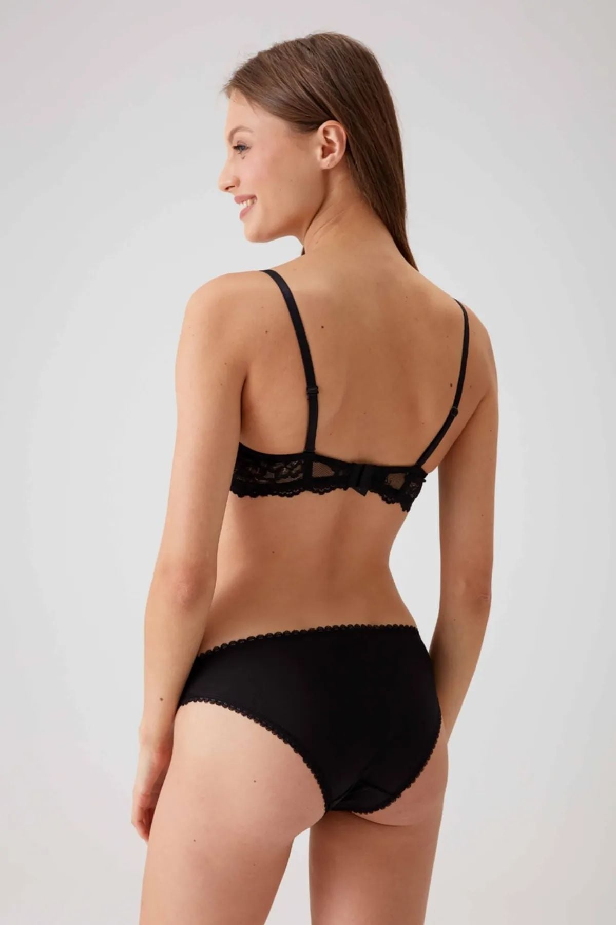 Pierre Cardin 4560 Kadın Siyah Dantelli Sütyen Külot Takım -Siyah
