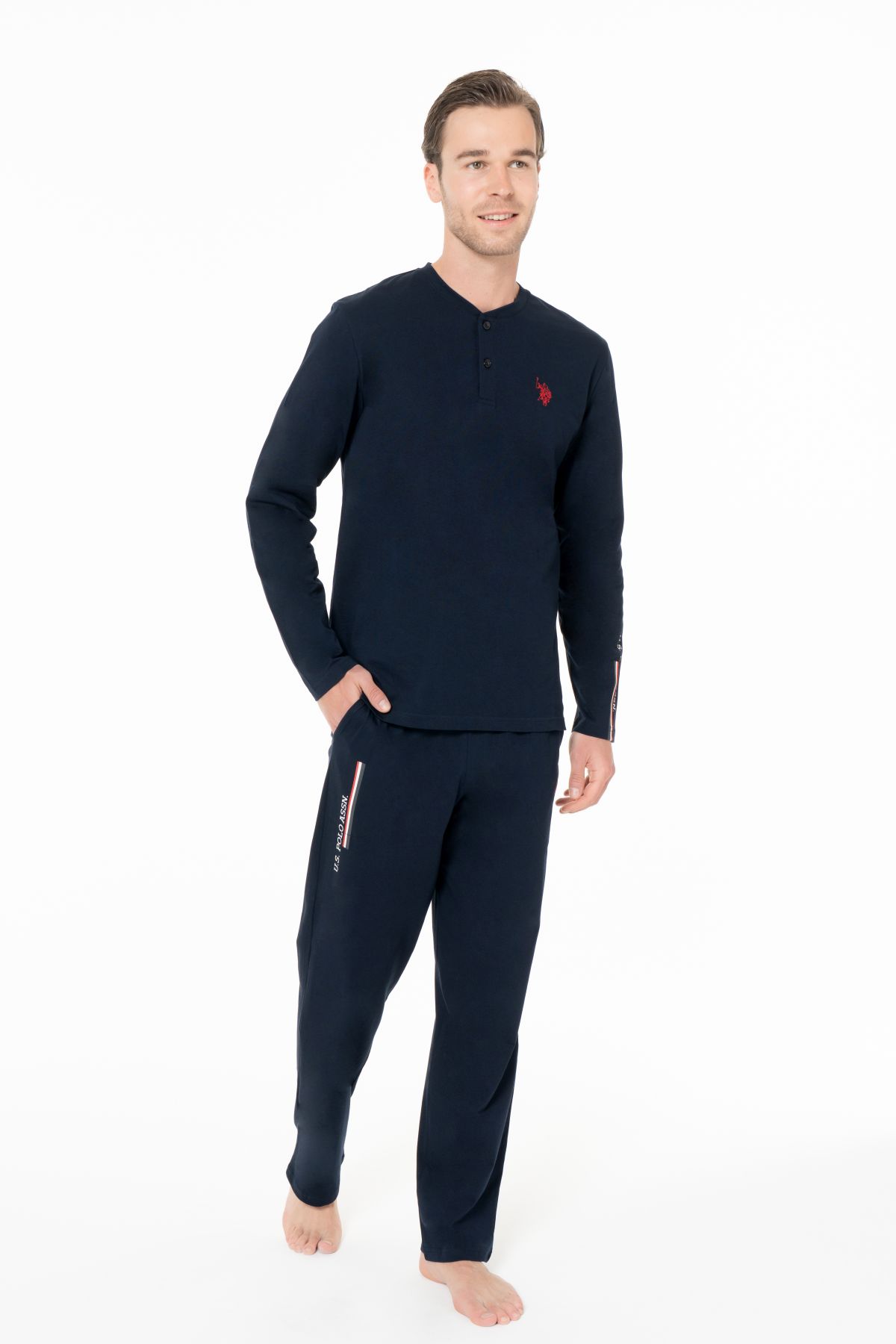 U.s Polo Assn. 18959 Erkek Uzun Kollu Yakası Üç Düğmeli Pijama Takımı-Lacivert