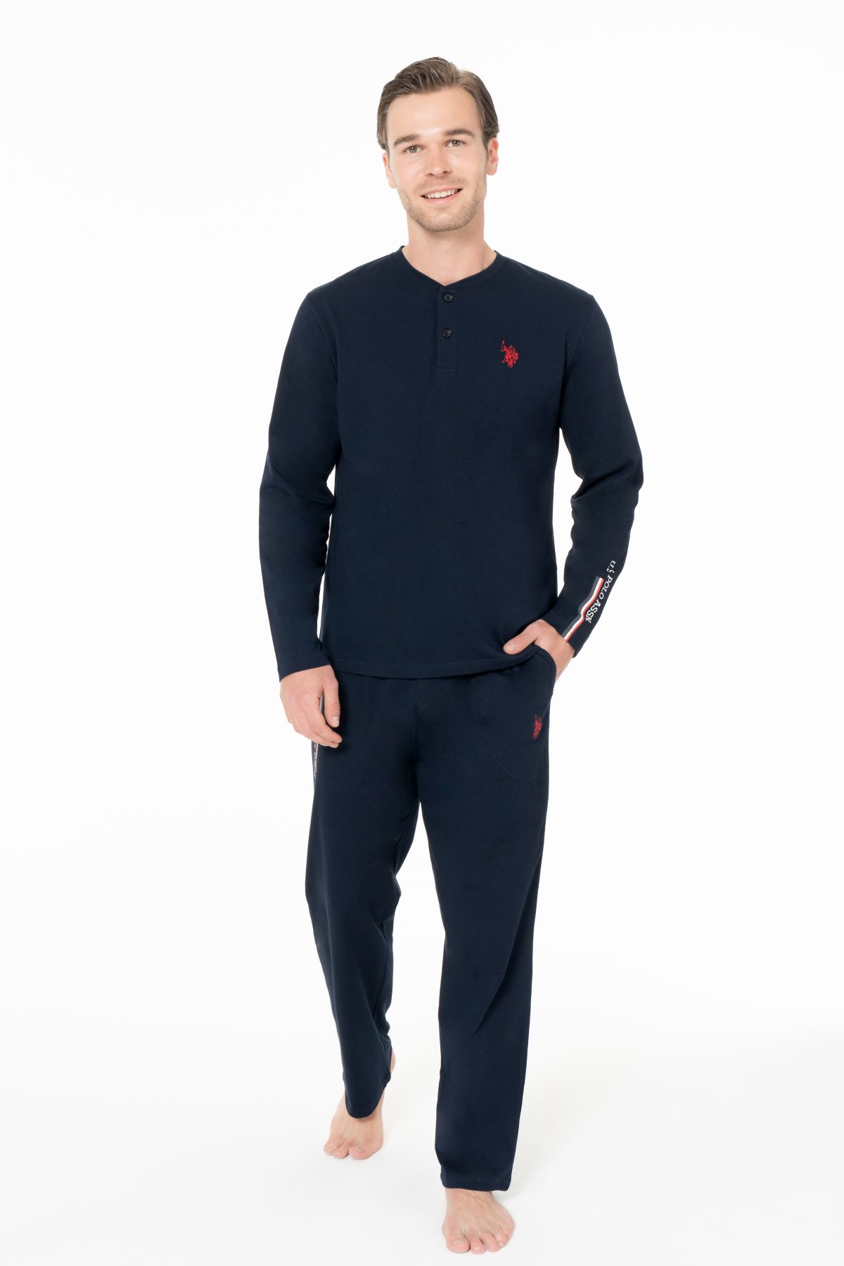U.s Polo Assn. 18959 Erkek Uzun Kollu Yakası Üç Düğmeli Pijama Takımı-Lacivert