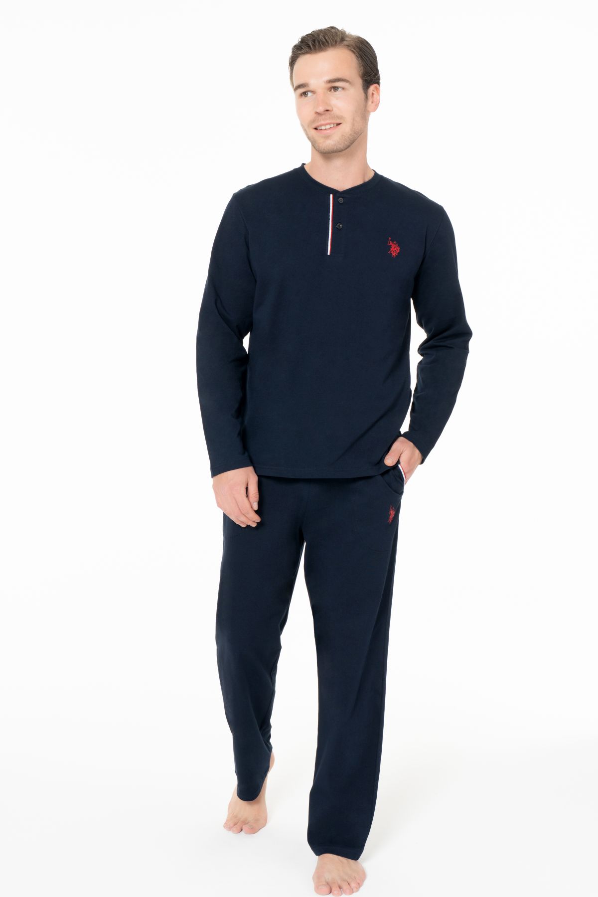 U.s Polo Assn. 18958 Erkek Uzun Kollu Yakası Üç Düğmeli Pijama Takımı-Lacivert