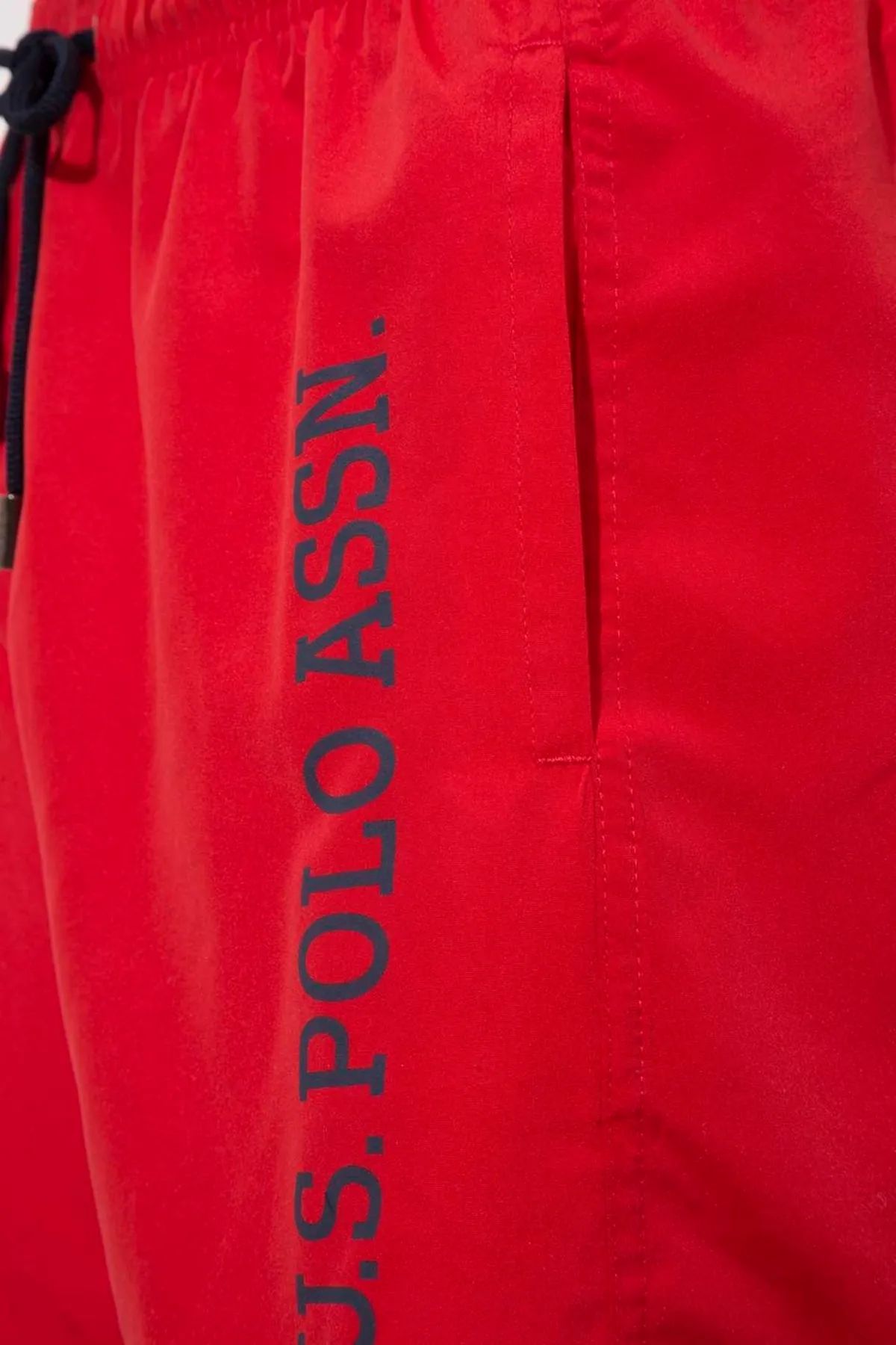 U.s Polo Assn. 21005 Erkek Orta Boy Deniz Şortu-Kırmızı