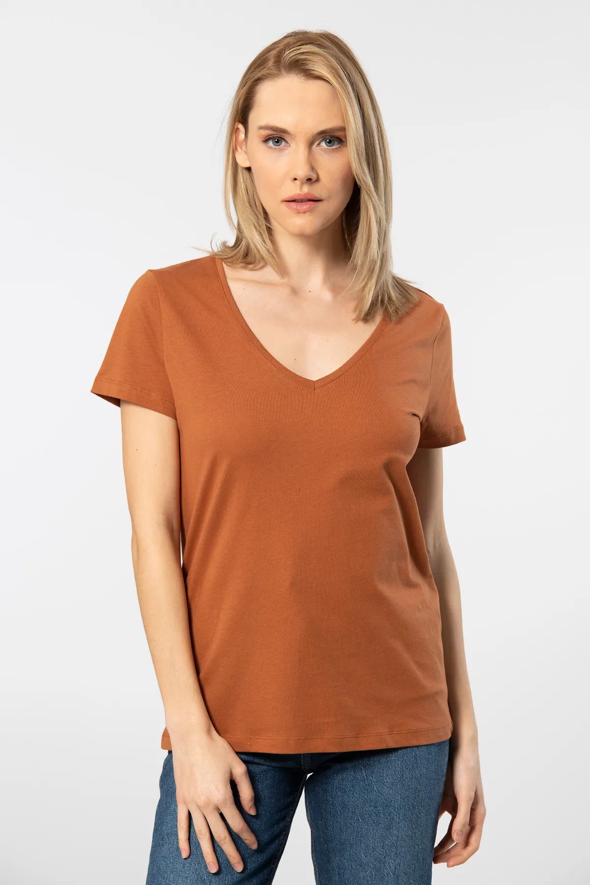 WTSHIRT MİLANO Kadın Kısa Kollu V Yaka Basic T-shirt-Tarcin