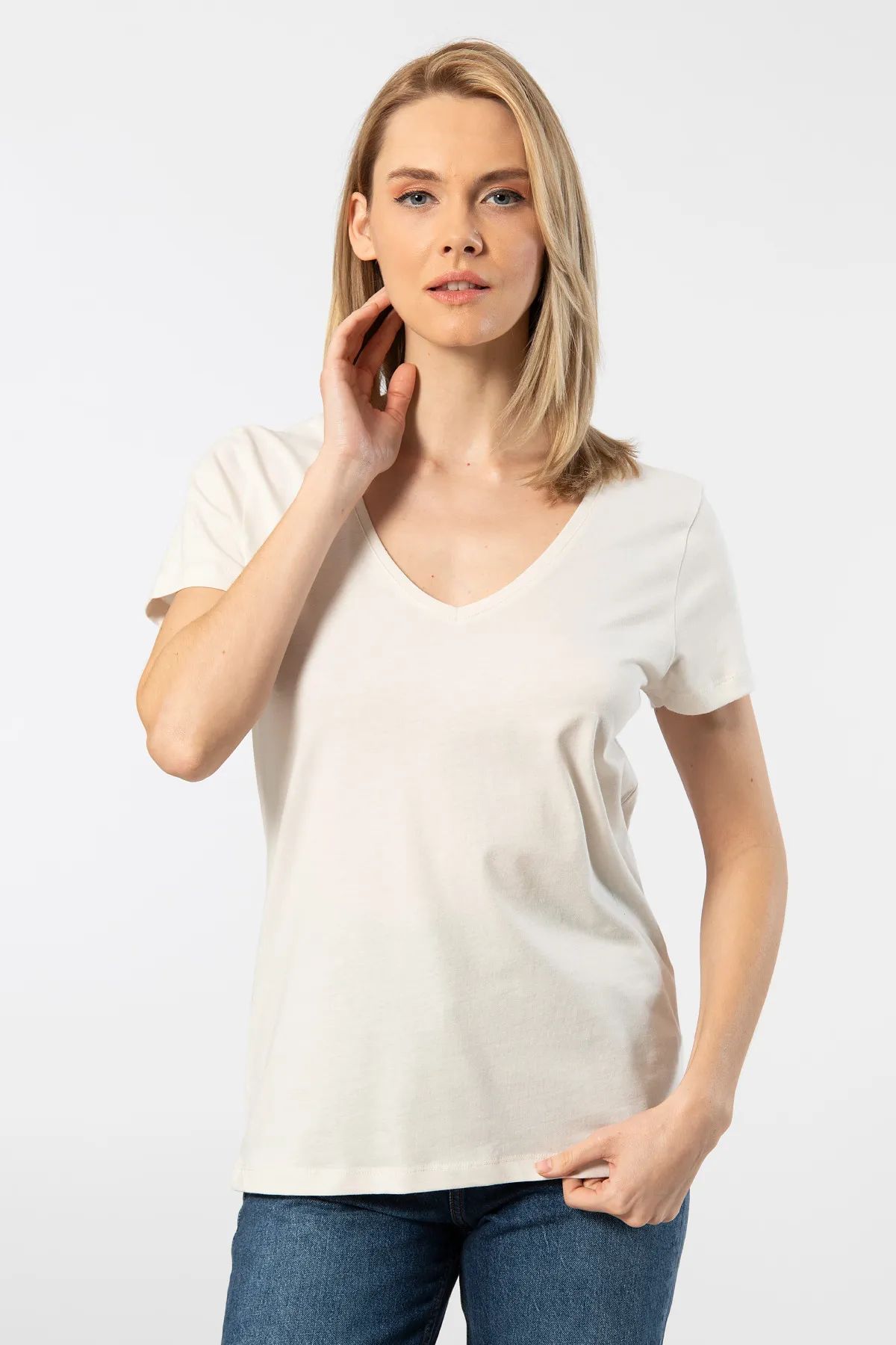 WTSHIRT MİLANO Kadın Kısa Kollu V Yaka Basic T-shirt-Bej