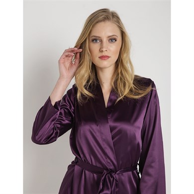 Magic Form 30427 Düz Saten Kumaşlı Arkası Bride Yazılı Kısa Sabahlık - Mürdüm