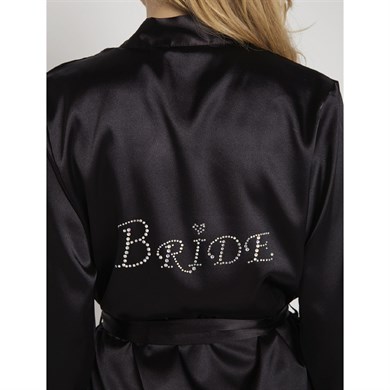 Magic Form 30427 Düz Saten Kumaşlı Arkası Bride Yazılı Kısa Sabahlık - Siyah