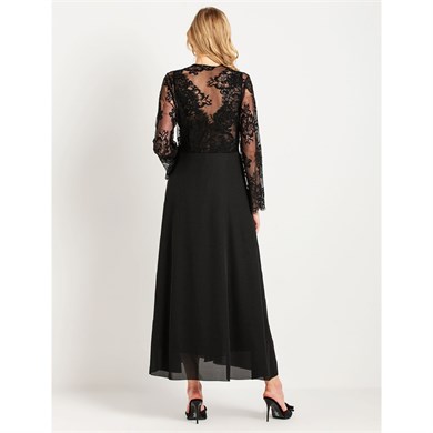Magic Form 31770 Püsküllü Dantelli Krep Uzun Sabahlık - Siyah