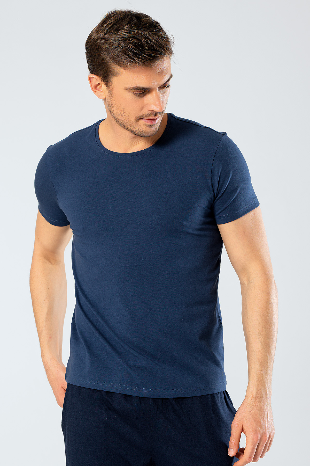 Rahat Ev GiyimCacharel 1331 O Yaka Kısa Kollu Erkek T-Shirt - İndigo