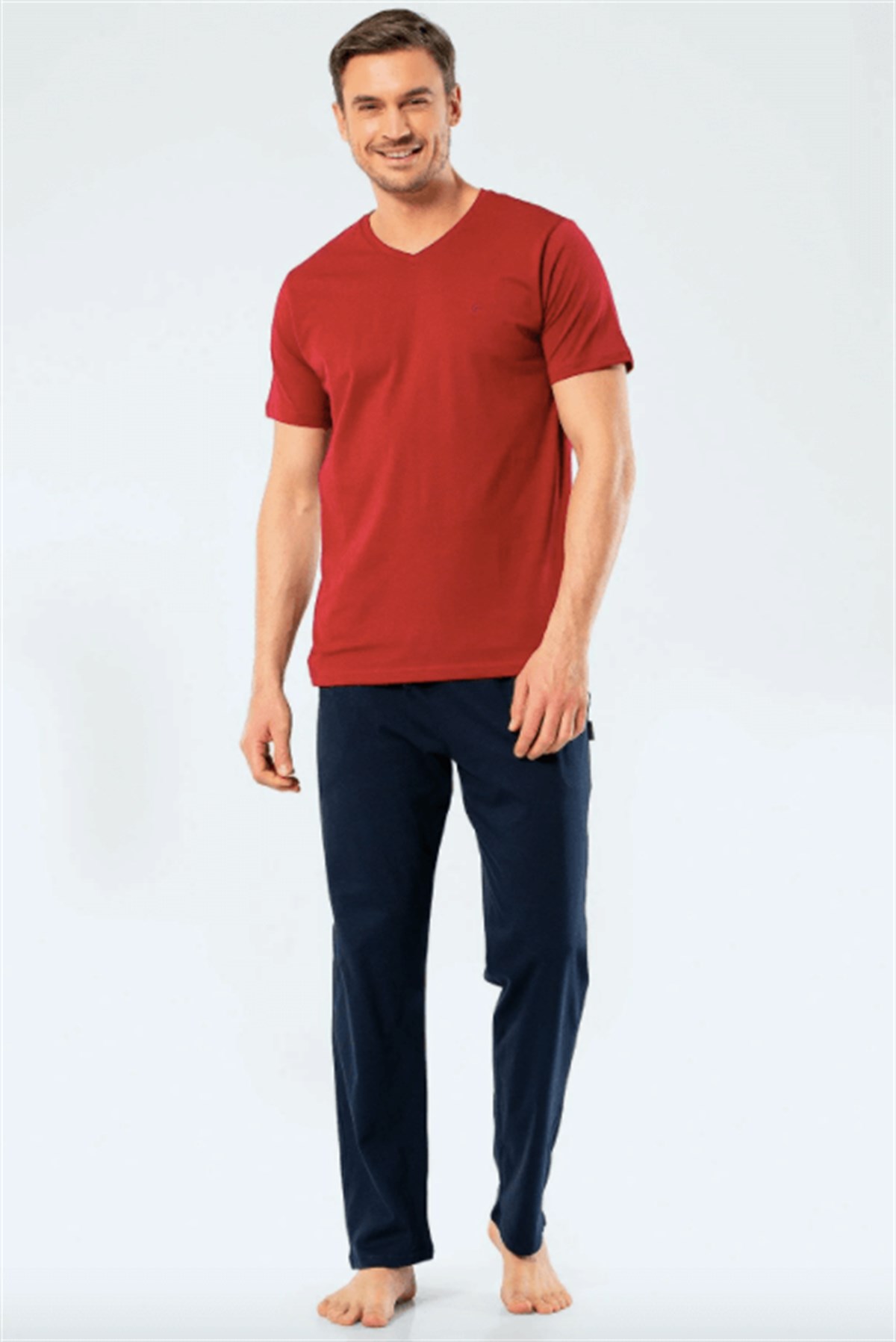 PijamalarCacharel 2205 Erkek Nakışlı V Yaka Pantolon Pijama Takımı - Bordo Pijamapazarı. com'da. Uygun fiyat seçenekleri ile sipariş verebilirsiniz. Cacharel 2205 Erkek Nakışlı V Yaka Pantolon Pijama Takımı - Bordo