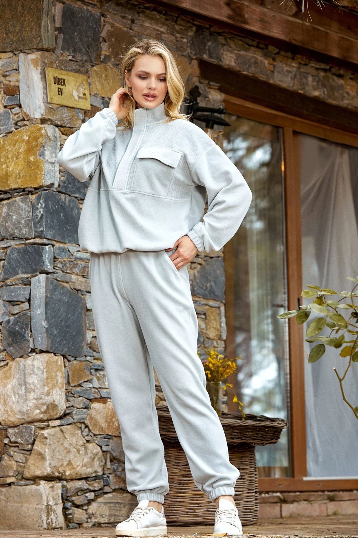 Eşofman TakımlarıCossy by Aqua 24063 Kadın Dik Yaka Polar Eşofman Takımı-Mint | Pijamapazari.comCossy by Aqua 24063 Kadın Dik Yaka Polar Eşofman Takımı-Mint