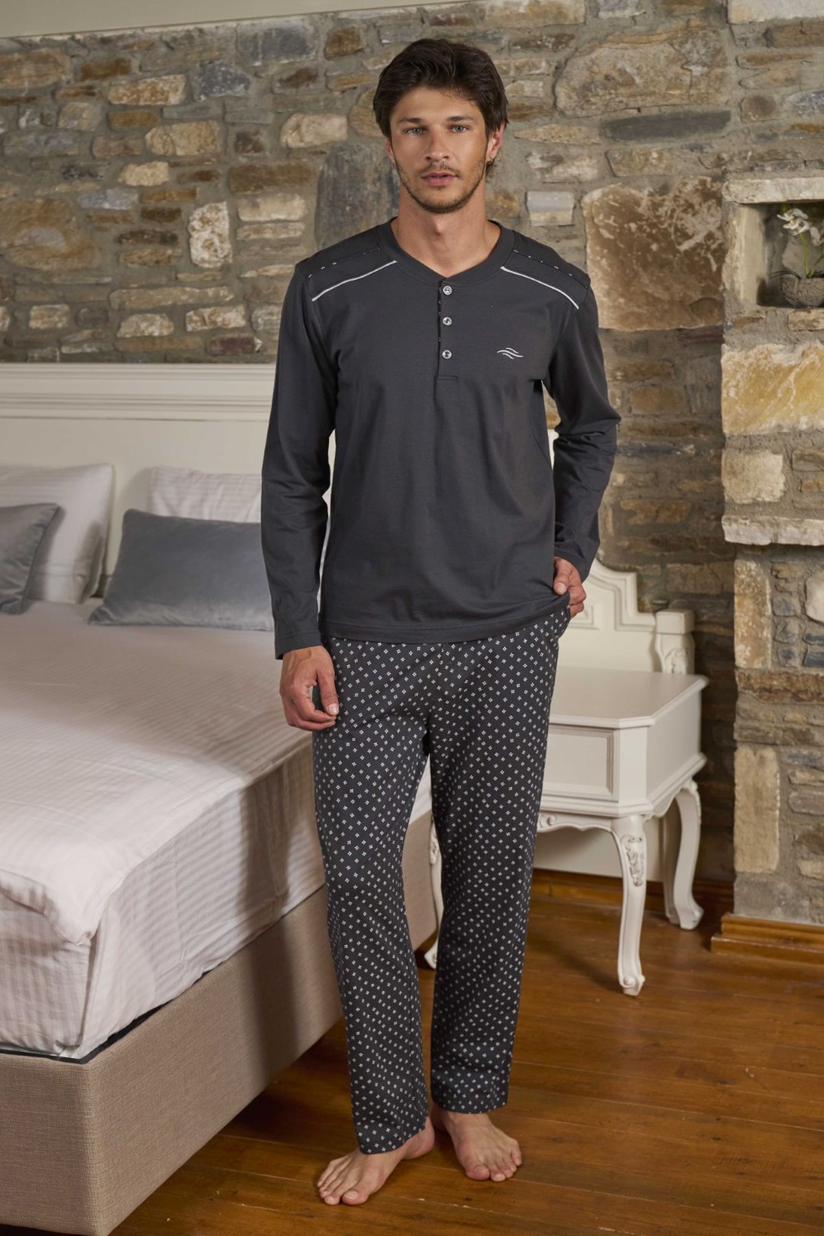 PijamalarCossy by Aqua 26167 Erkek Uzun Kollu Düğmeli Bisiklet Yaka Pijama Takımı-Antrasit | Pijamapazari.comCossy by Aqua 26167 Erkek Uzun Kollu Düğmeli Bisiklet Yaka Pijama Takımı-Antrasit