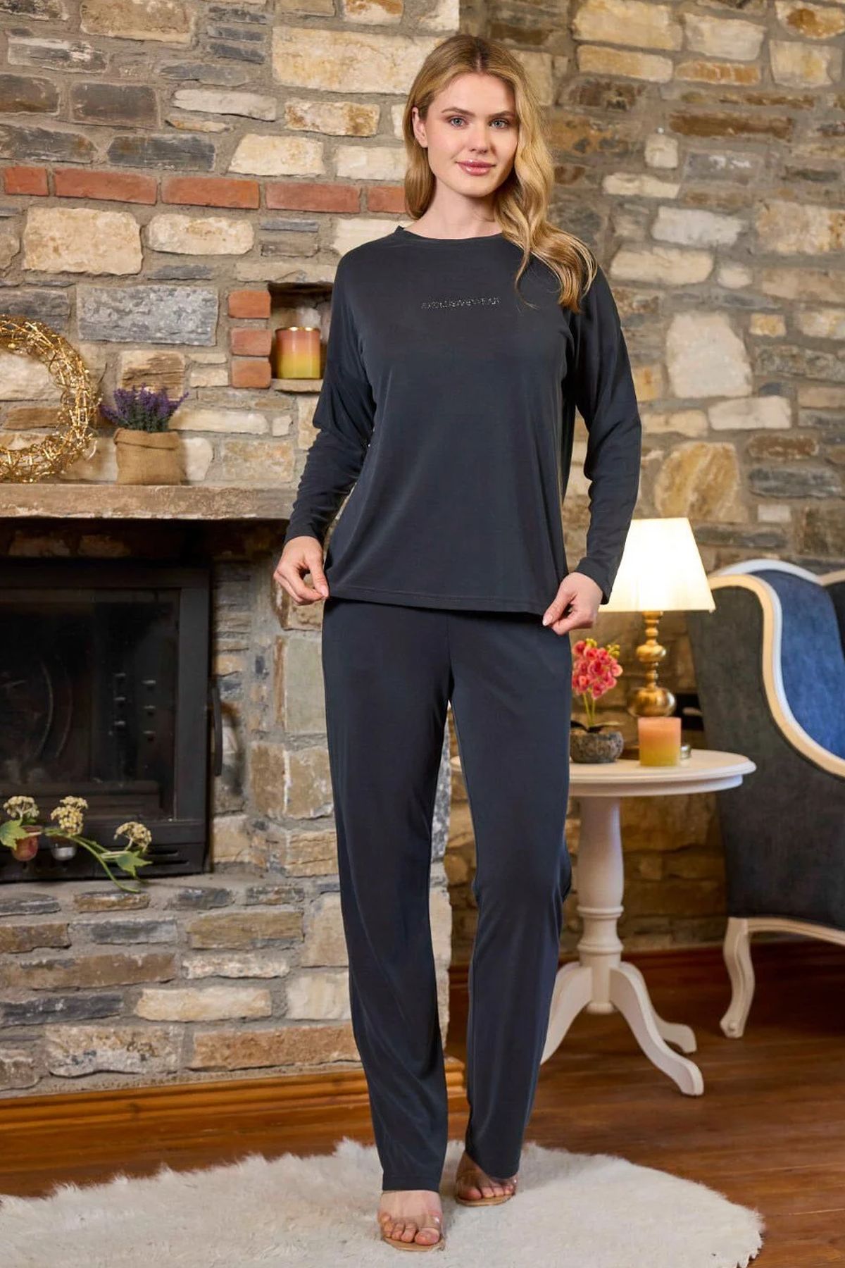 PijamalarCossy by Aqua 26232 Kadın Uzun Kollu Bisiklet Yaka Pijama Takımı-Antrasit | Pijamapazari.comCossy by Aqua 26232 Kadın Uzun Kollu Bisiklet Yaka Pijama Takımı-Antrasit