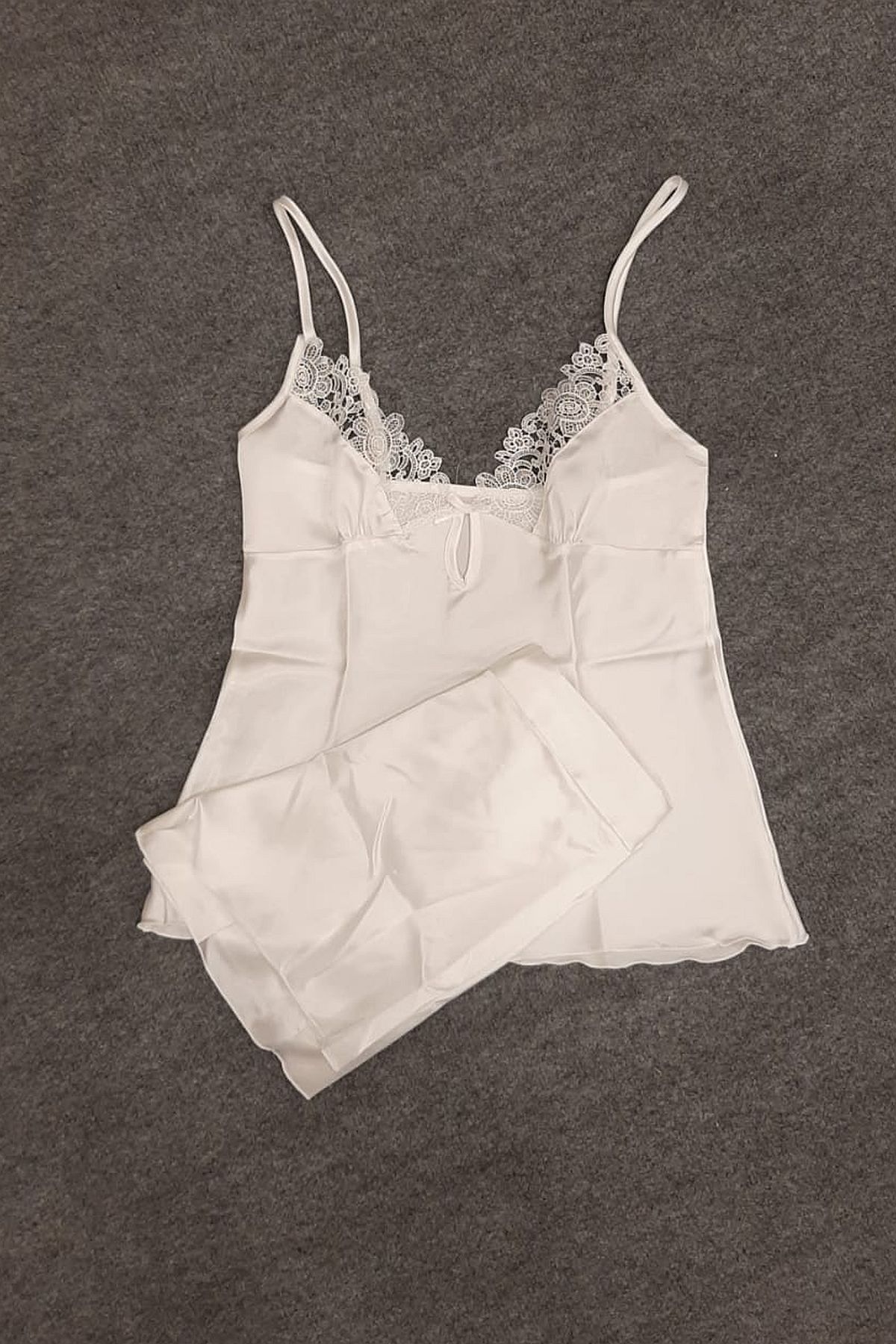 Saten Altılı SetlerDuchesse 7625 Çeyizlik Dantelli Saten 6'lı Set -Ekru | Pijamapazari.comDuchesse 7625 Çeyizlik Dantelli Saten 6'lı Set -Ekru