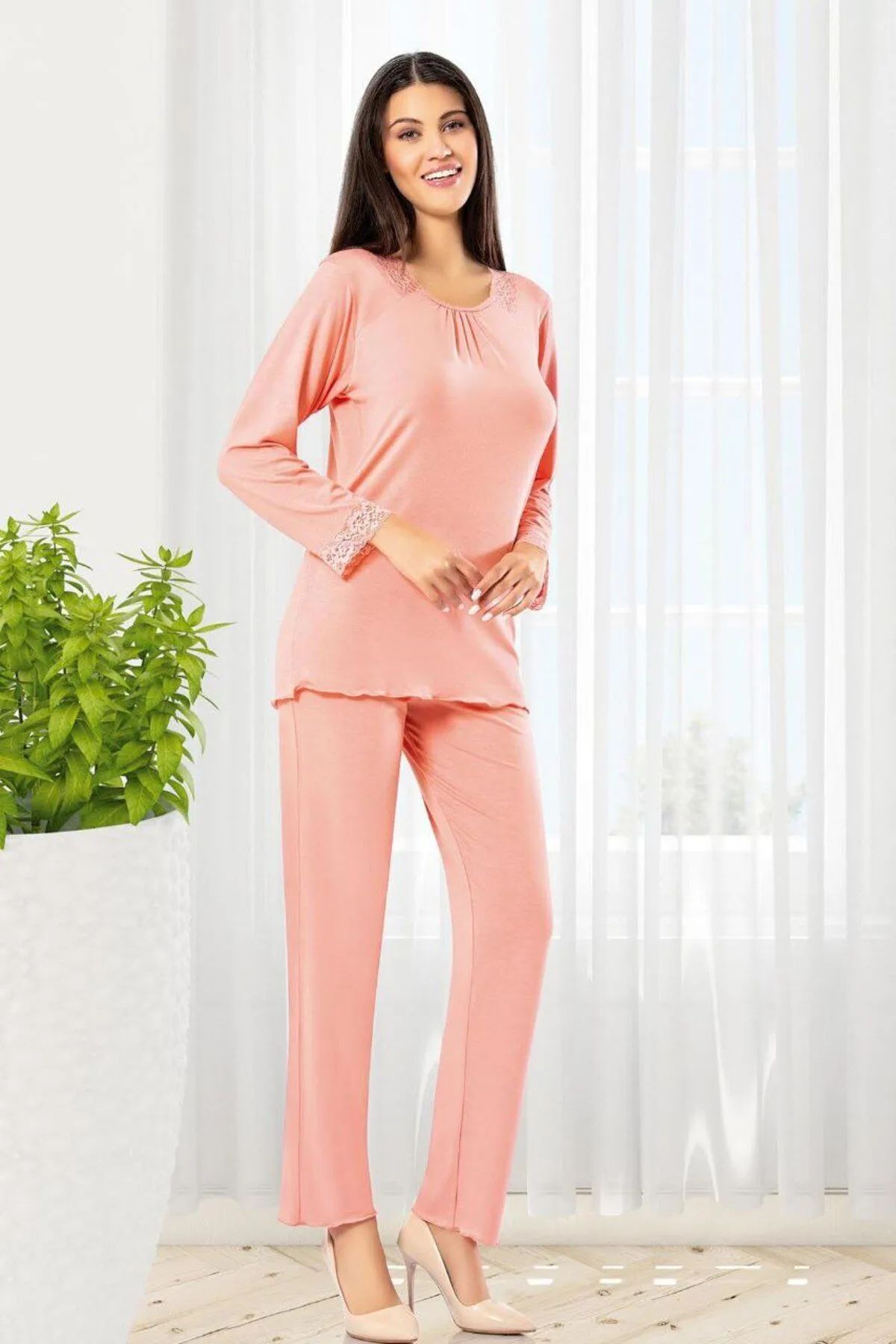 PijamalarFaal 8607 Kadın Uzun Kollu Dantel Detaylı Pijama Takımı-Somon | Pijamapazari.comFaal 8607 Kadın Uzun Kollu Dantel Detaylı Pijama Takımı-Somon