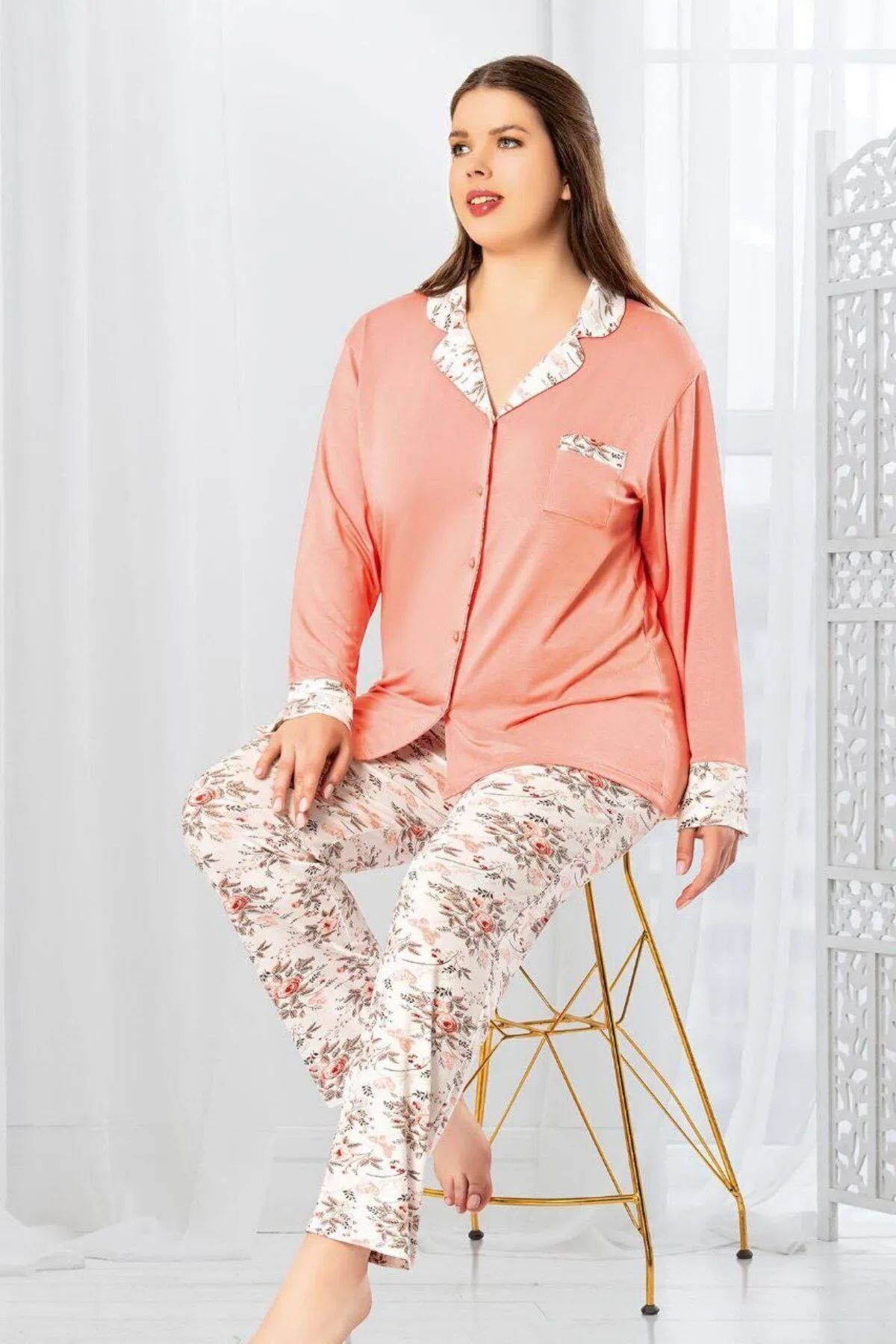 PijamalarFaal 8803 Kadın Büyük Beden Uzun Kollu Önden Düğmeli Pijama Takım-Somon | Pijamapazari.comFaal 8803 Kadın Büyük Beden Uzun Kollu Önden Düğmeli Pijama Takım-Somon
