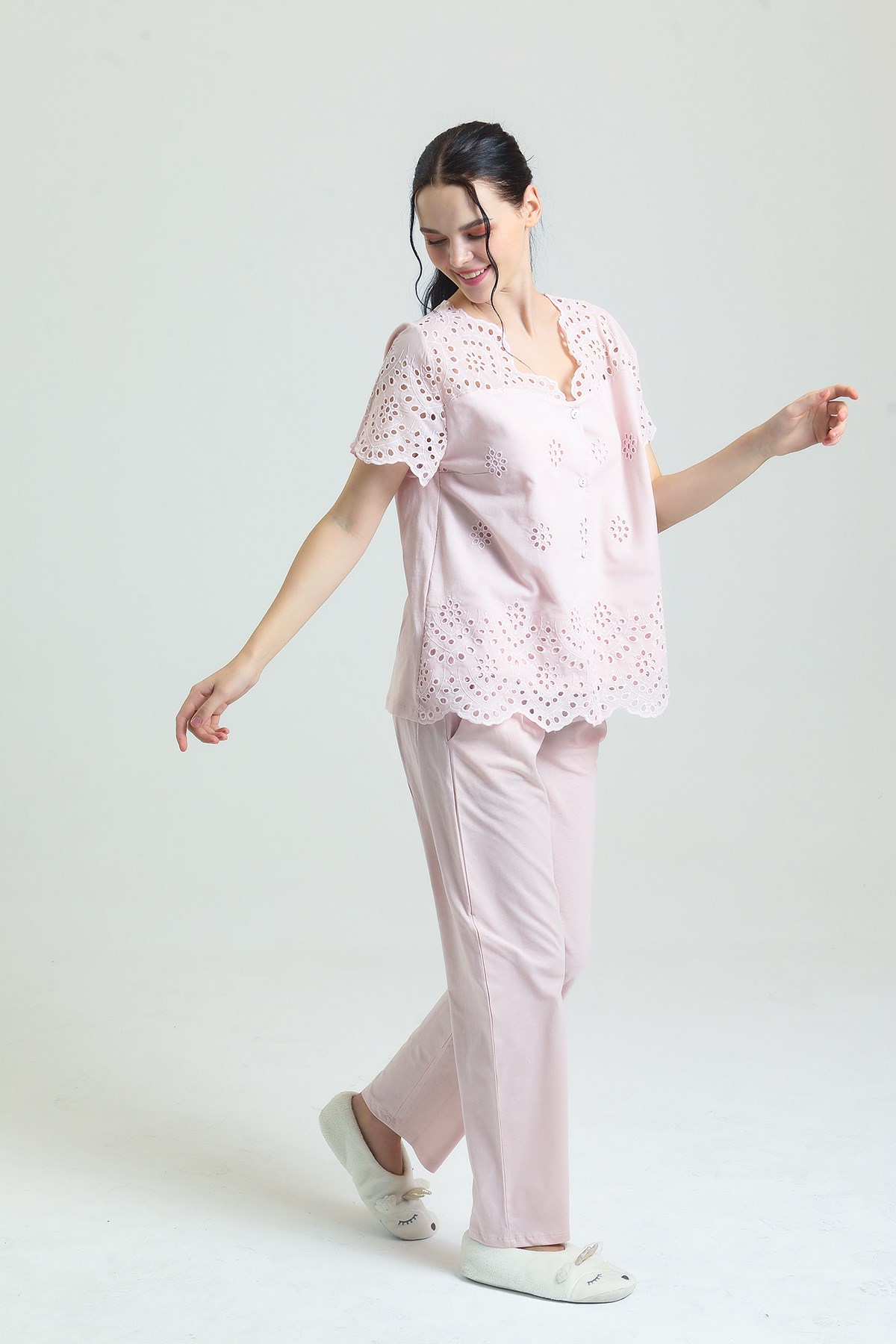 PijamalarMagic Form 19108 Kadın Kendinden Brode Desenli Pijama Takımı-Pudra | Pijamapazari.comMagic Form 19108 Kadın Kendinden Brode Desenli Pijama Takımı-Pudra