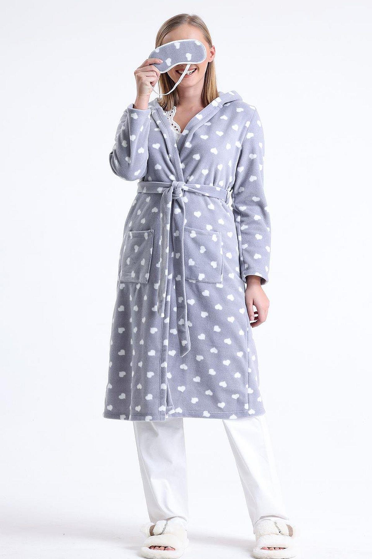 SabahlıklarMagic Form 32456 Kadın Polar Kapişonlu Uzun Sabahlık(Göz Bandı Hediyeli)-Gri | Pijamapazari.comMagic Form 32456 Kadın Polar Kapişonlu Uzun Sabahlık(Göz Bandı Hediyeli)-Gri