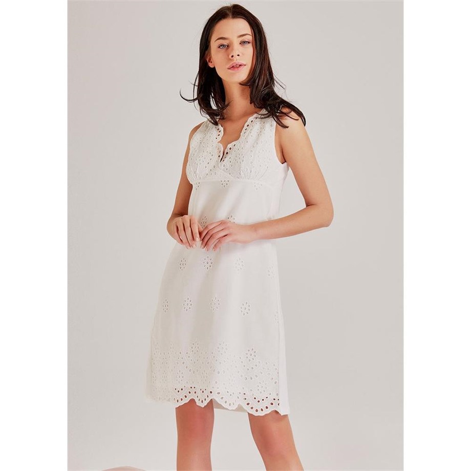 Magic Form 82108 Brodeli Kruvaze Yaka Gecelik - EkruGeceliklerMagic Form