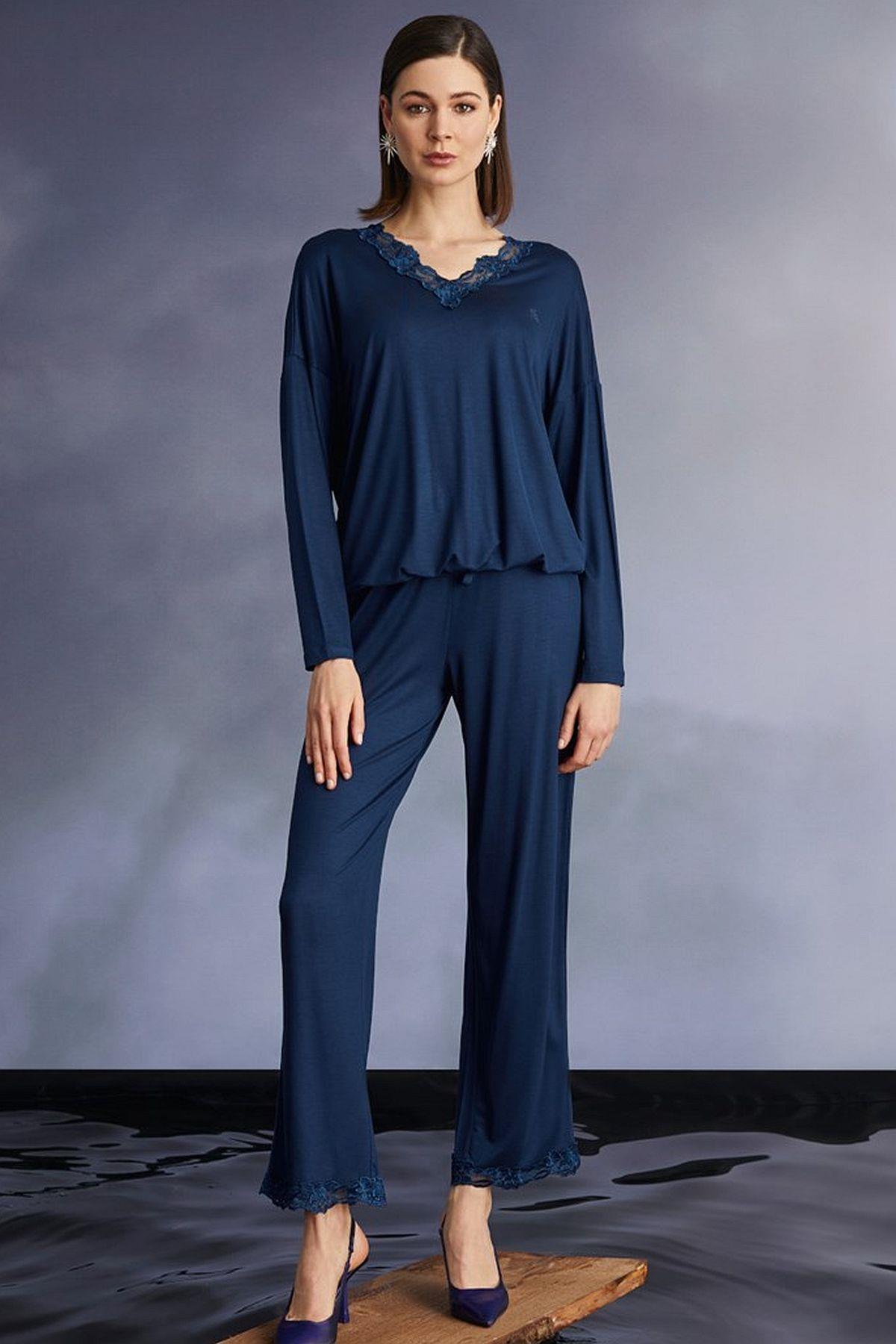 PijamalarMonamise 22131 Kadın Uzun Kollu Pijama Takımı-Lacivert | Pijamapazari.comMonamise 22131 Kadın Uzun Kollu Pijama Takımı-Lacivert