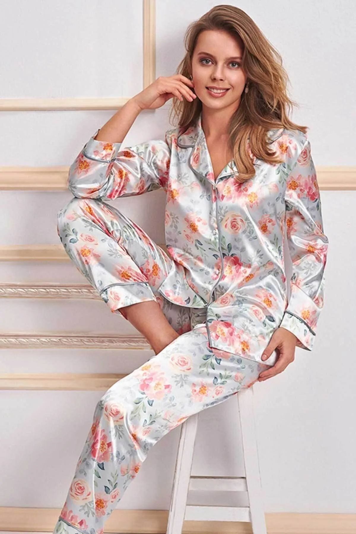 PijamalarNurteks 5654X Kadın Büyük Beden Saten Önden Düğmeli Uzun Kollu Pijama Takımı-Mint | Pijamapazari.comNurteks 5654X Kadın Büyük Beden Saten Önden Düğmeli Uzun Kollu Pijama Takımı-Mint