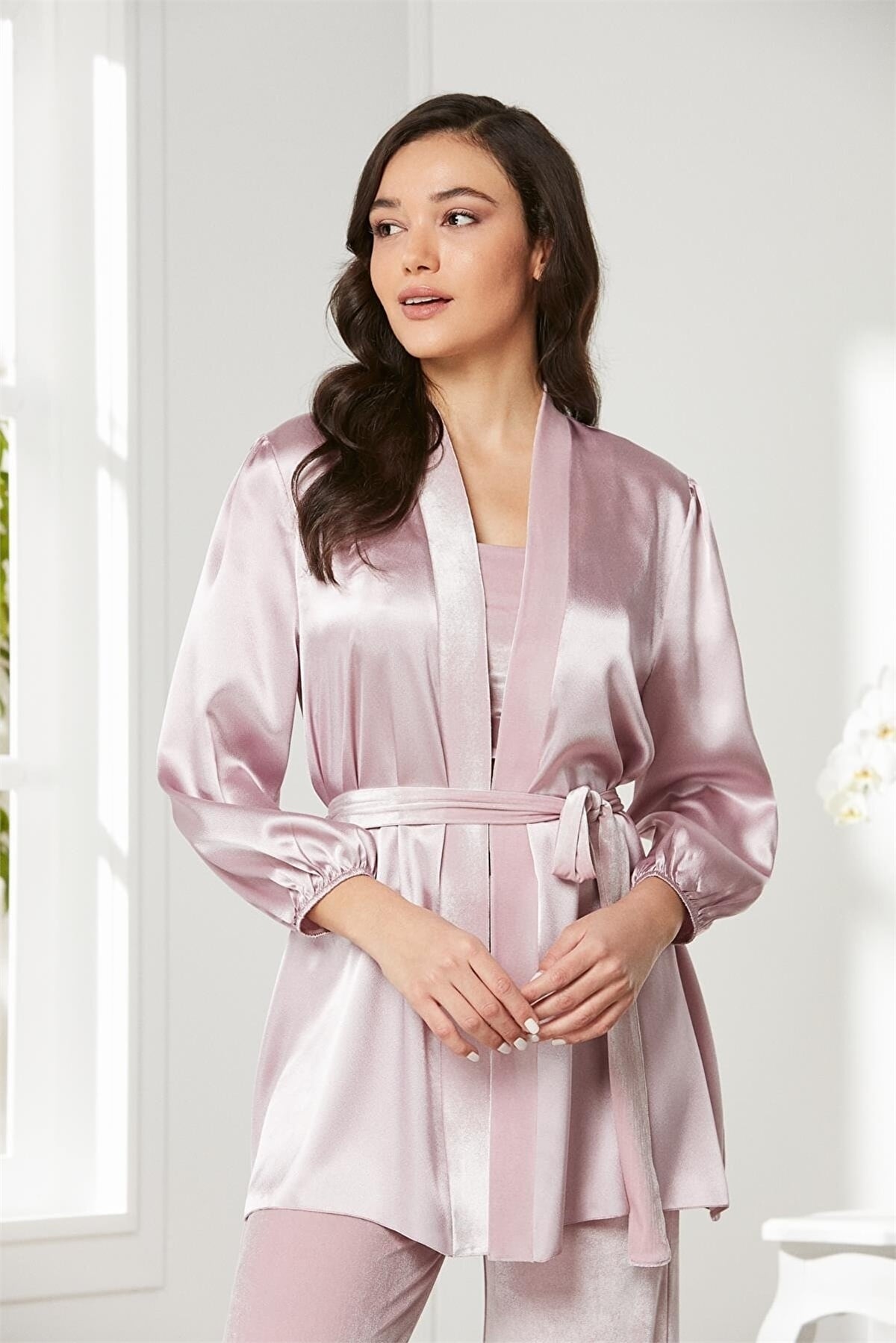 Sabahlıklı Pijama TakımlarPierre Cardin 2050 Kadın Kadife Saten Sabahlıklı Pijama Takım-Rose | Pijamapazari.comPierre Cardin 2050 Kadın Kadife Saten Sabahlıklı Pijama Takım-Rose