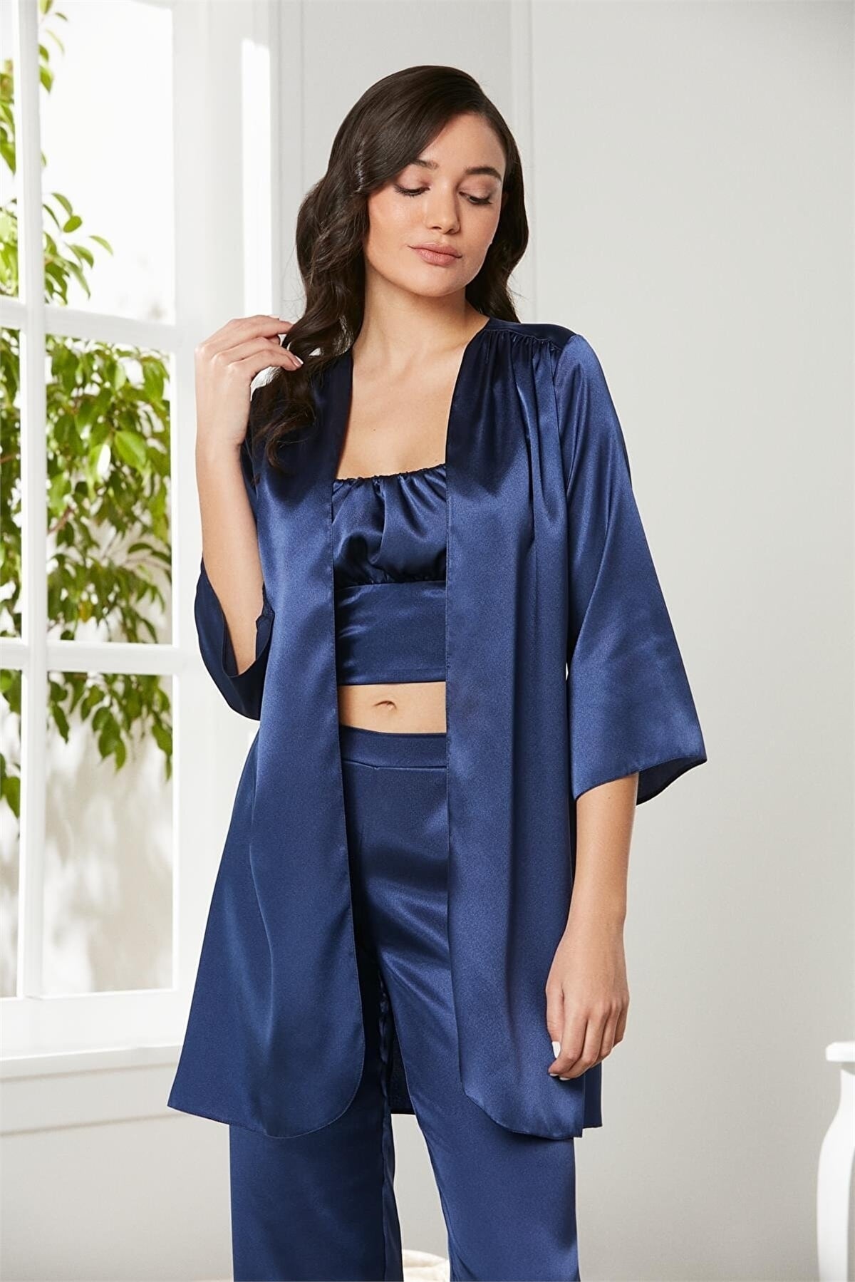 Sabahlıklı Pijama TakımlarPierre Cardin 2075 Kadın Saten Sabahlıklı Pijama Takım-Lacivert | Pijamapazari.comPierre Cardin 2075 Kadın Saten Sabahlıklı Pijama Takım-Lacivert