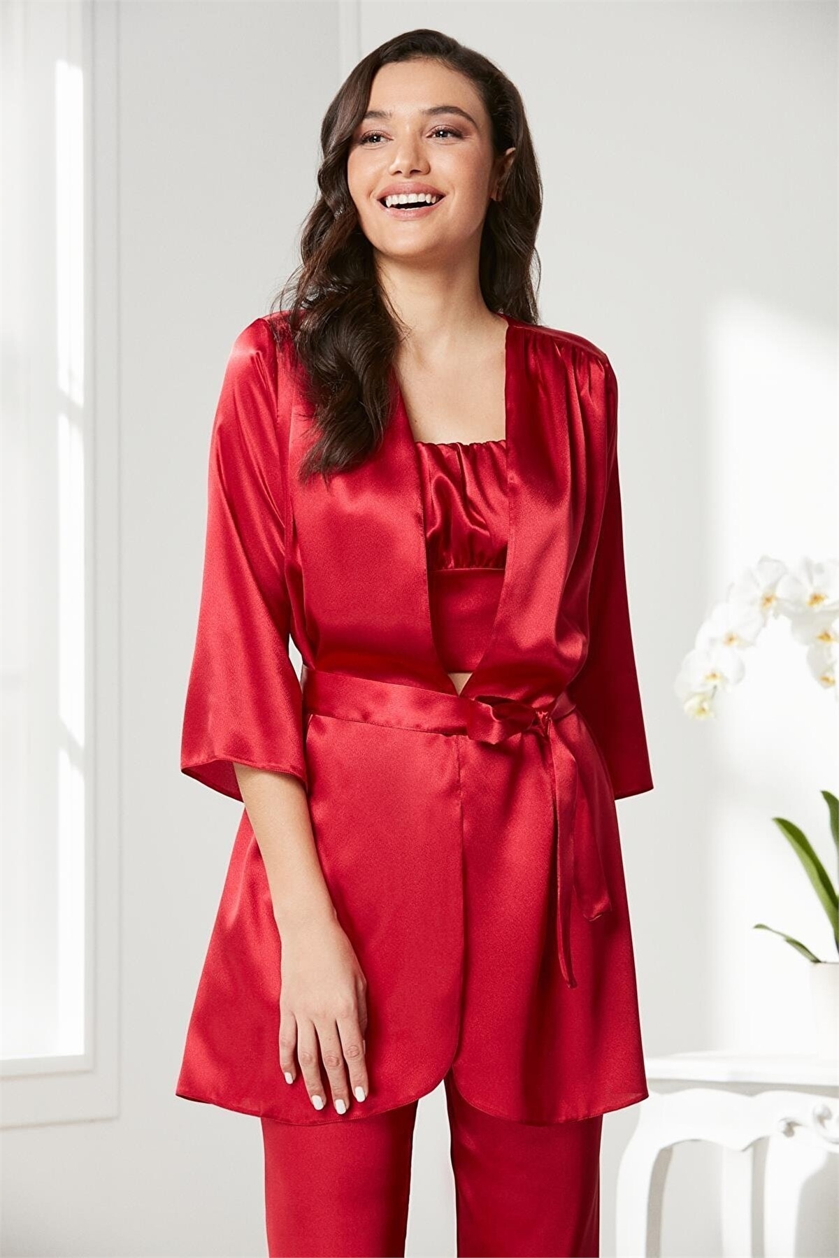 Sabahlıklı Pijama TakımlarPierre Cardin 2075 Kadın Saten Sabahlıklı Pijama Takım-Kırmızı | Pijamapazari.comPierre Cardin 2075 Kadın Saten Sabahlıklı Pijama Takım-Kırmızı