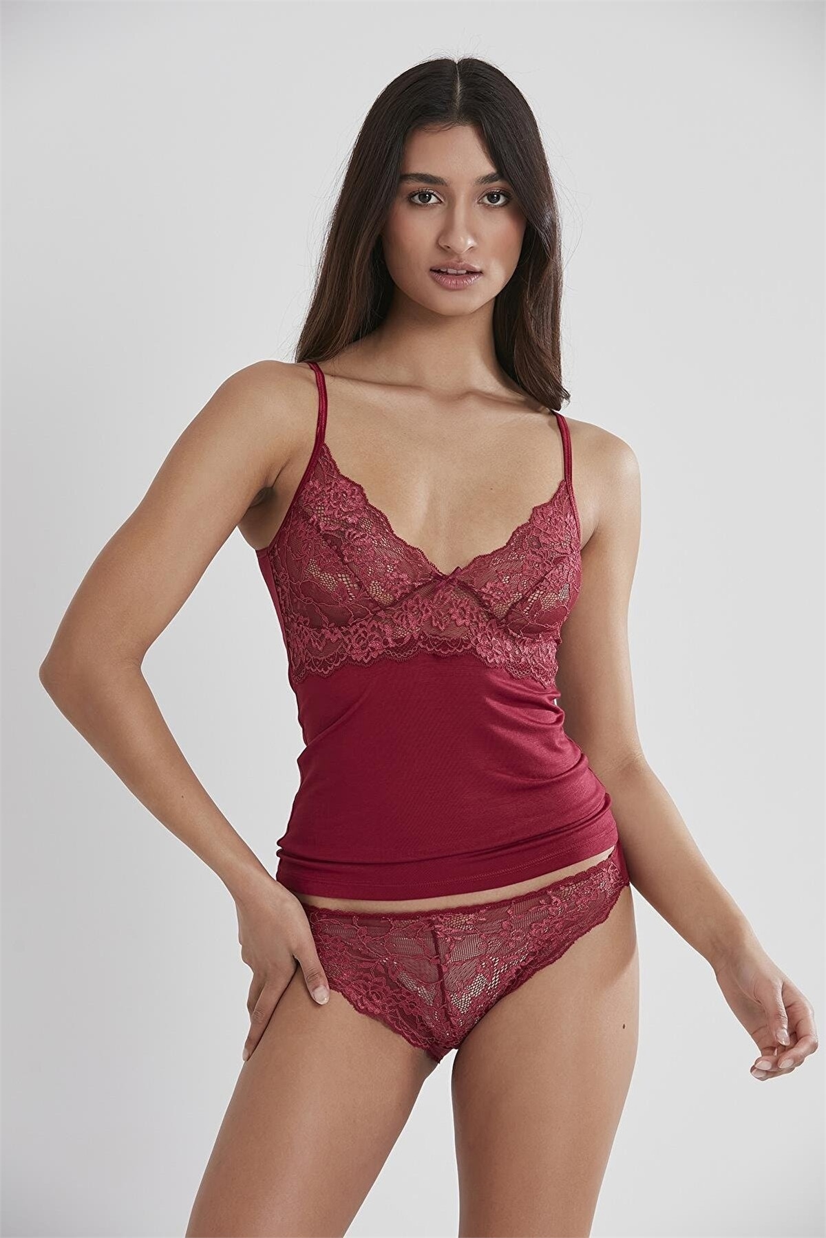Atlet & Külot TakımlarPierre Cardin 315 Kadın İp Askılı Atlet Külot Takım-Bordo | Pijamapazari.comPierre Cardin 315 Kadın İp Askılı Atlet Külot Takım-Bordo