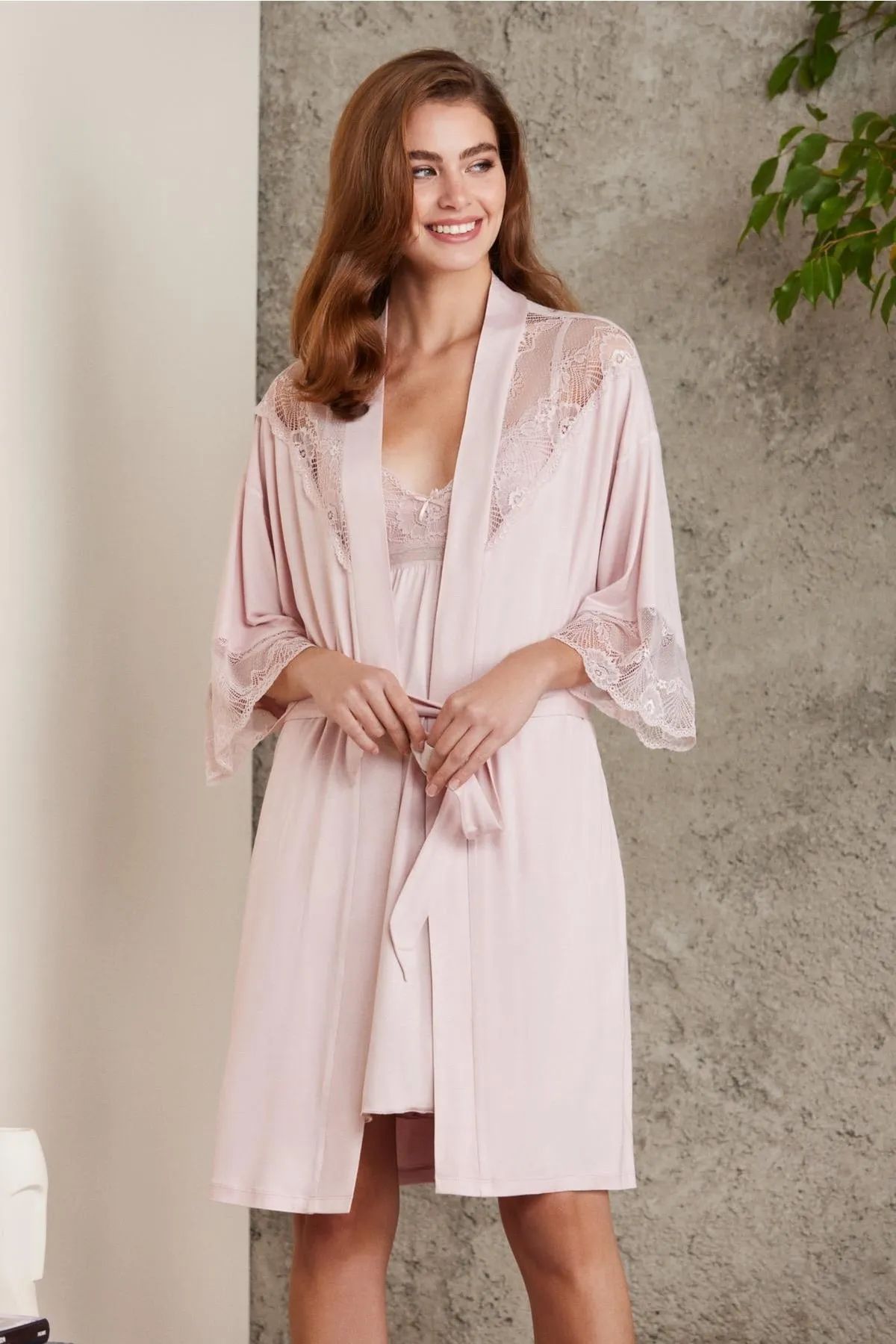 Sabahlıklı Gecelik TakımlarPierre Cardin 4010 Kadın Dantelli Penye Gecelik Sabahlık Takım-Pudra | Pijamapazari.comPierre Cardin 4010 Kadın Dantelli Penye Gecelik Sabahlık Takım-Pudra