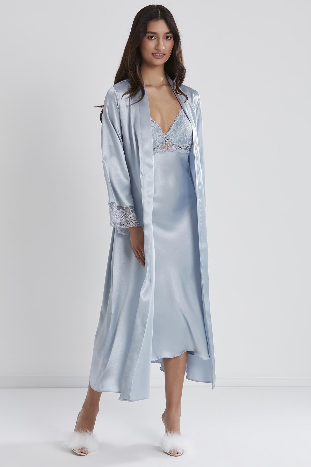 Saten Gecelik & Sabahlık TakımlarPierre Cardin 4370 Saten Sabahlıklı Gecelik Takım - Mist pijamapazari.com 'da. %100 Güvenli alışveriş ve kapıda ödeme seçenekleri ile bir tıkla kapınızda!Pierre Cardin 4370 Saten Sabahlıklı Gecelik Takım - Mist